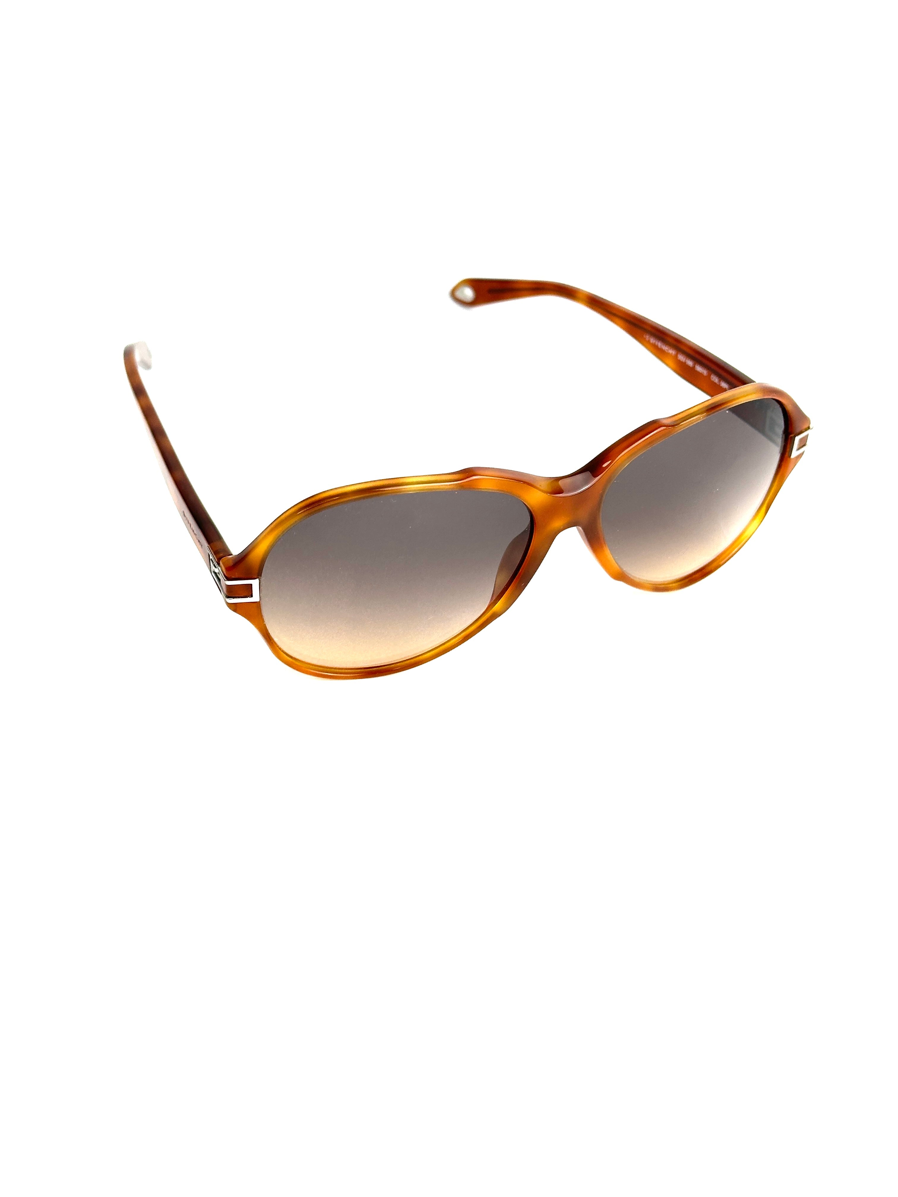 GIVENCHY SGV885 06PL sunglasses