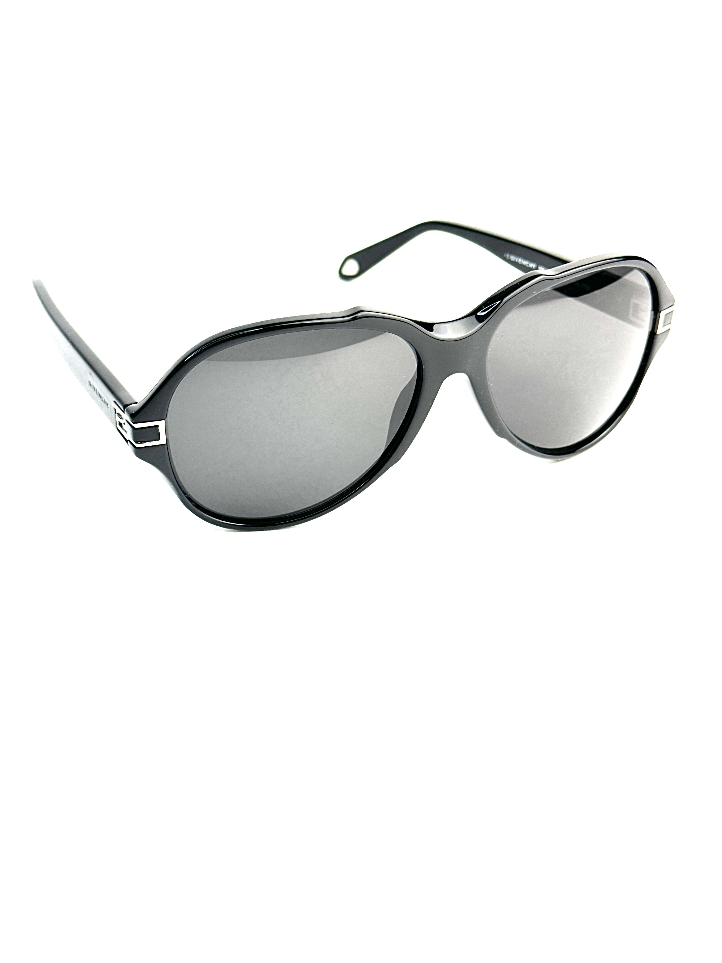 sunglasses GIVENCHY SGV880 09AJ