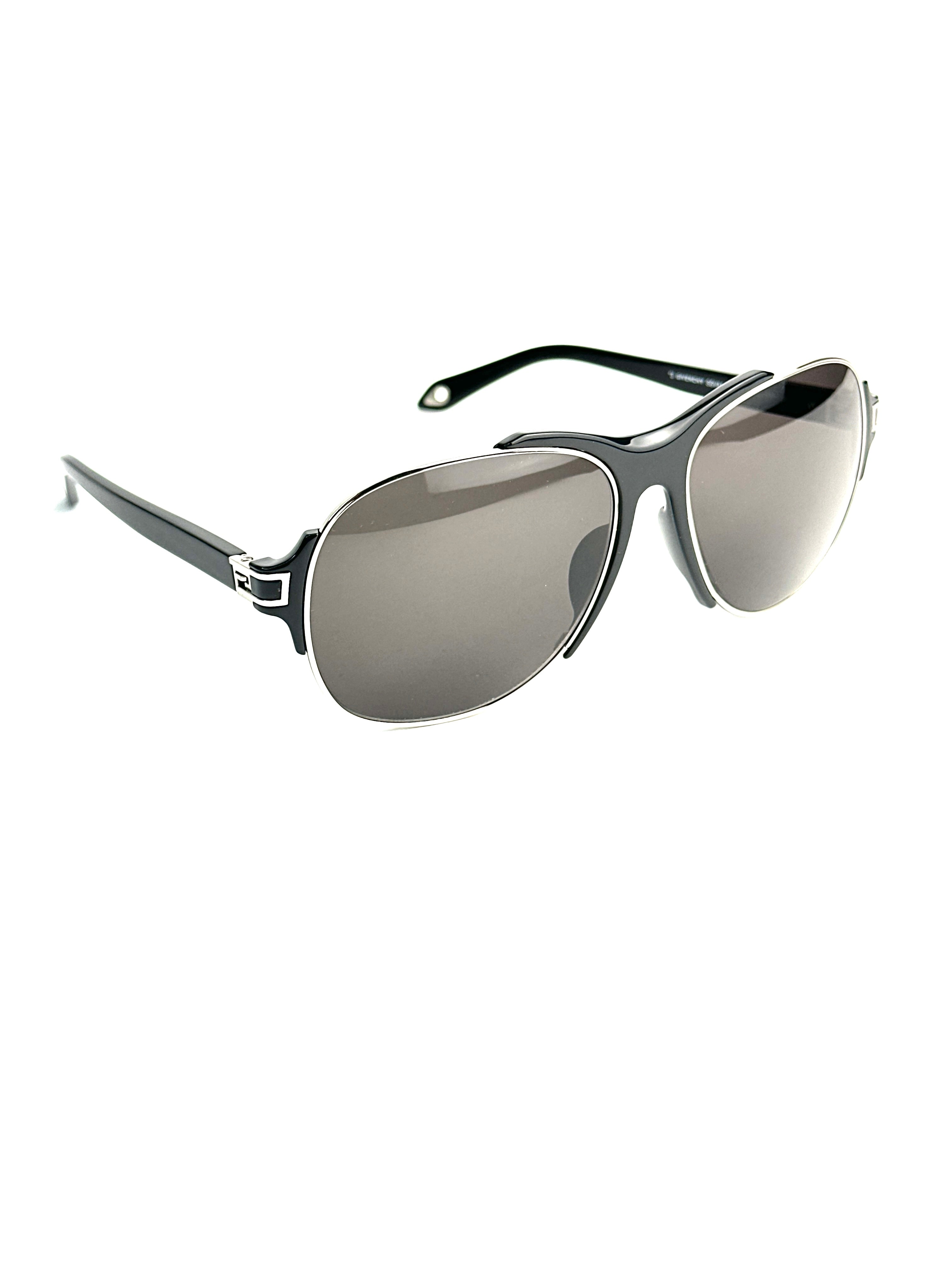 sunglasses GIVENCHY SGV880 09AJ