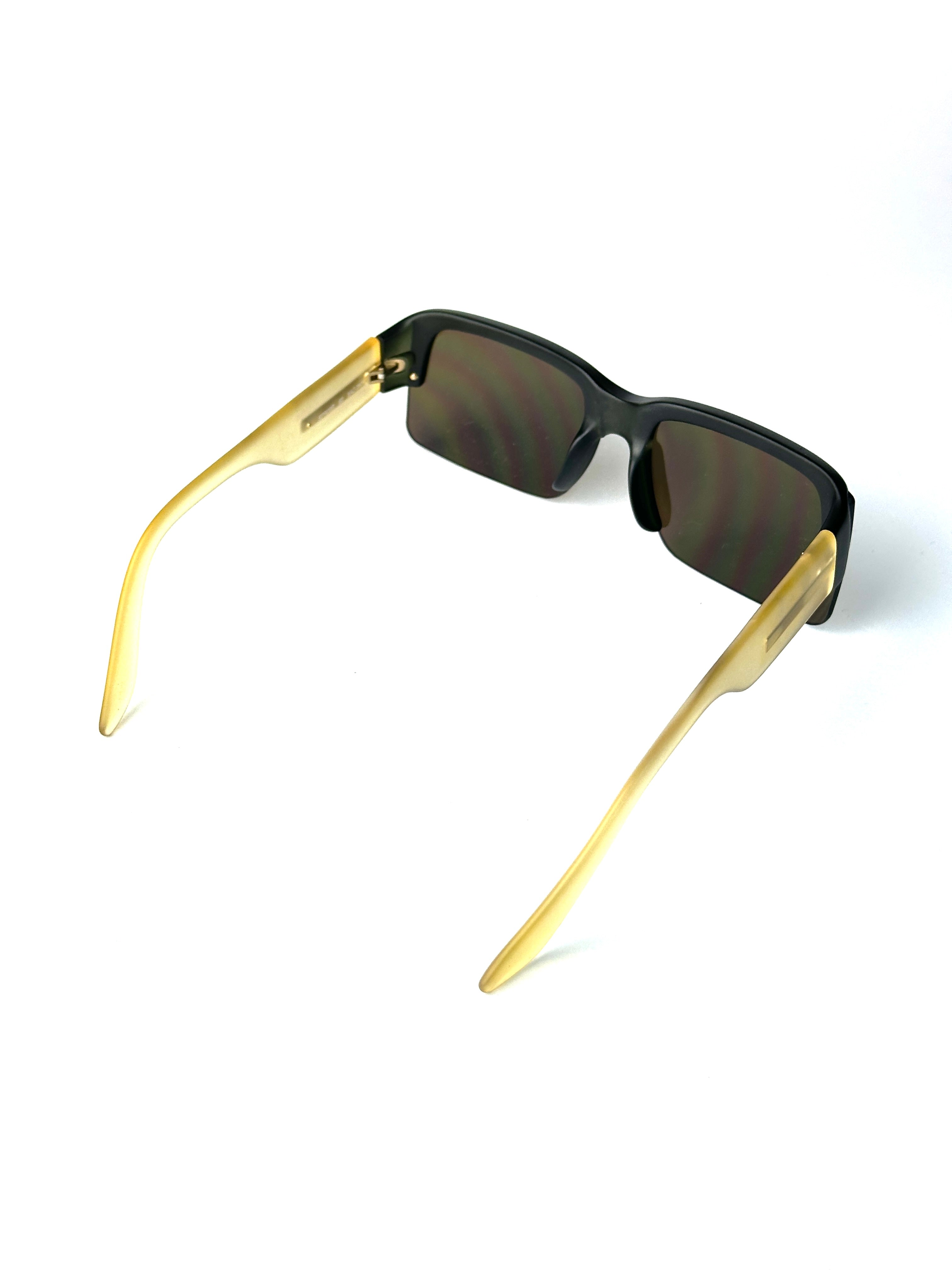 PRADA SPR62B Gris