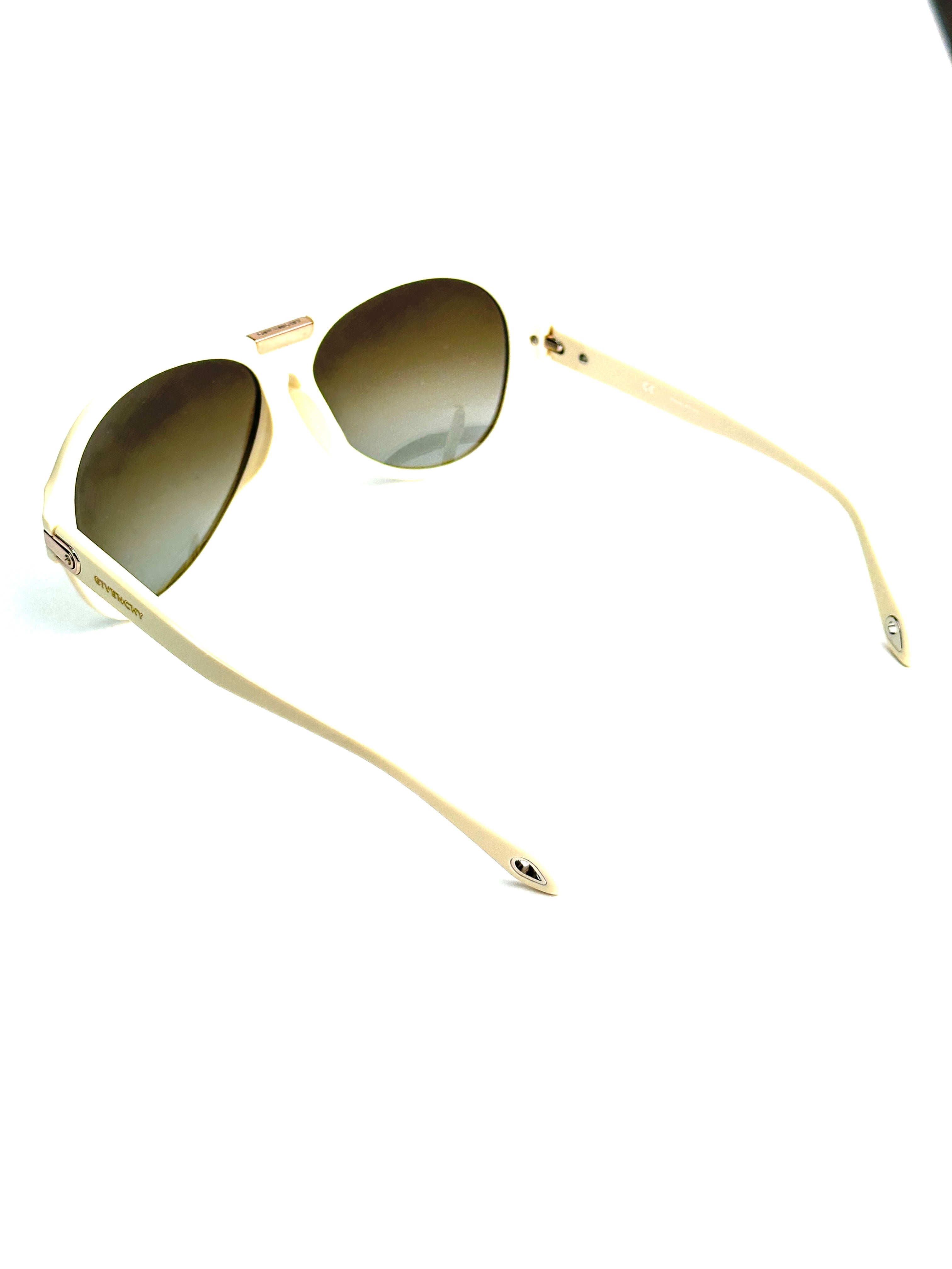 sunglasses GIVENCHY SGV880 09AJ