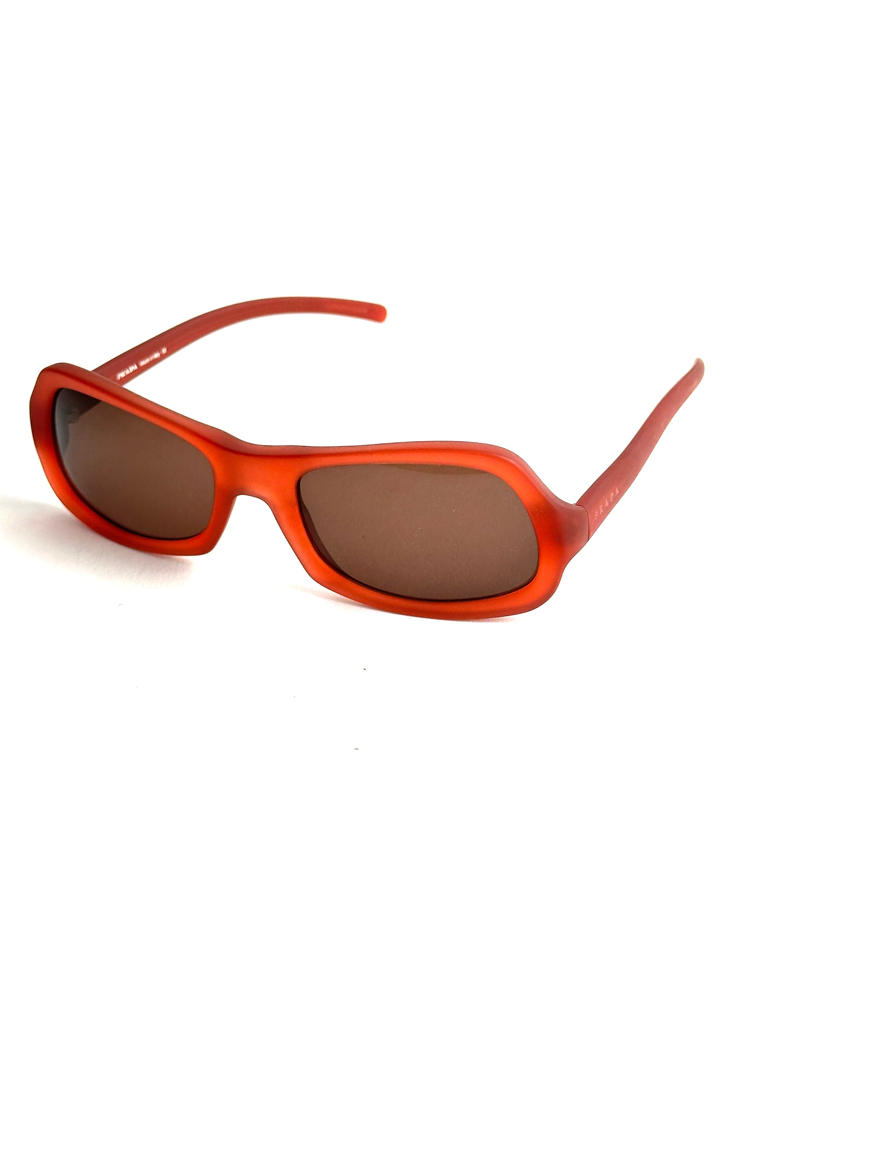 Occhiali da sole PRADA SPR 06A ROSSO