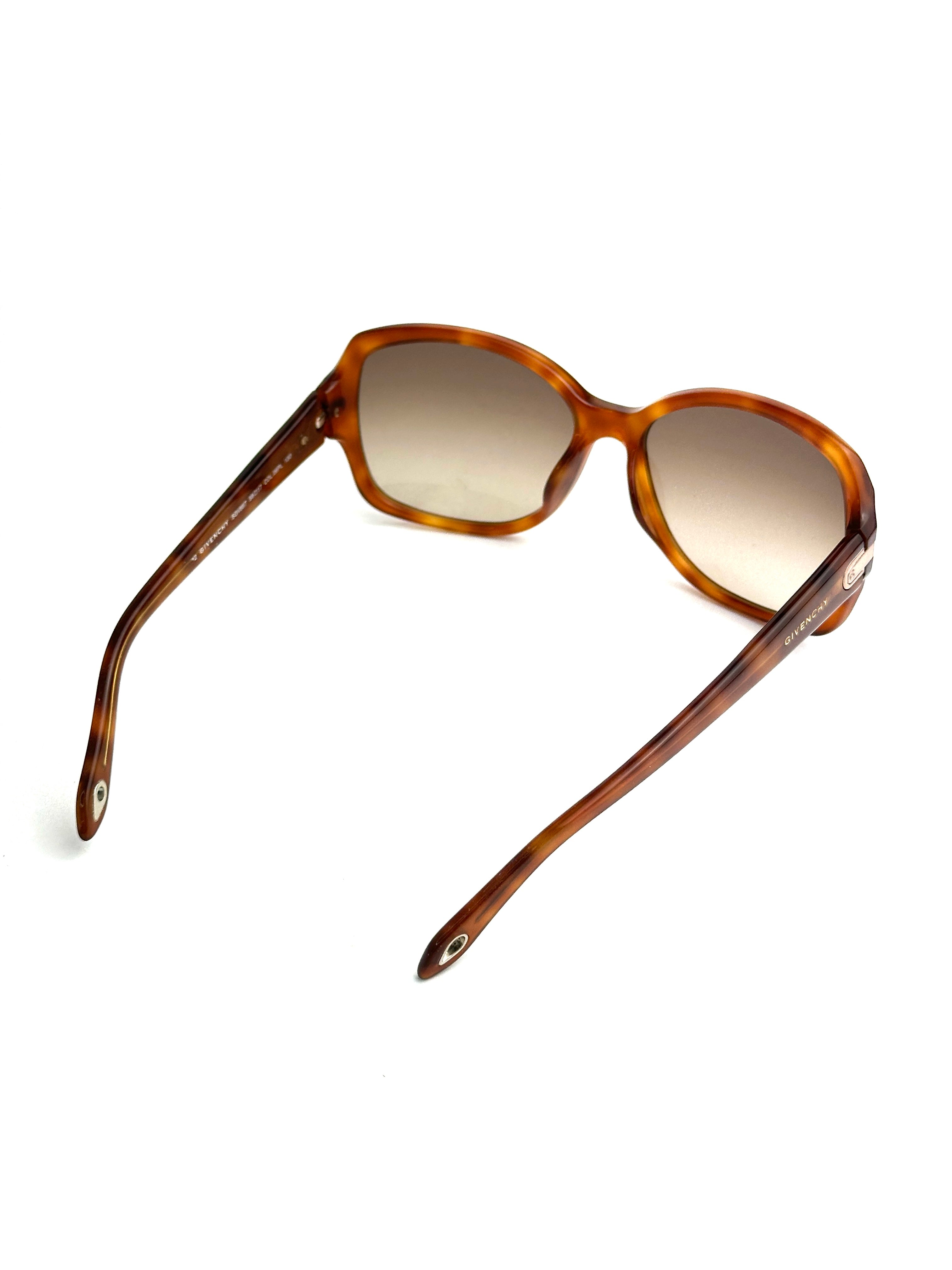 Occhiali da sole GIVENCHY SGV897