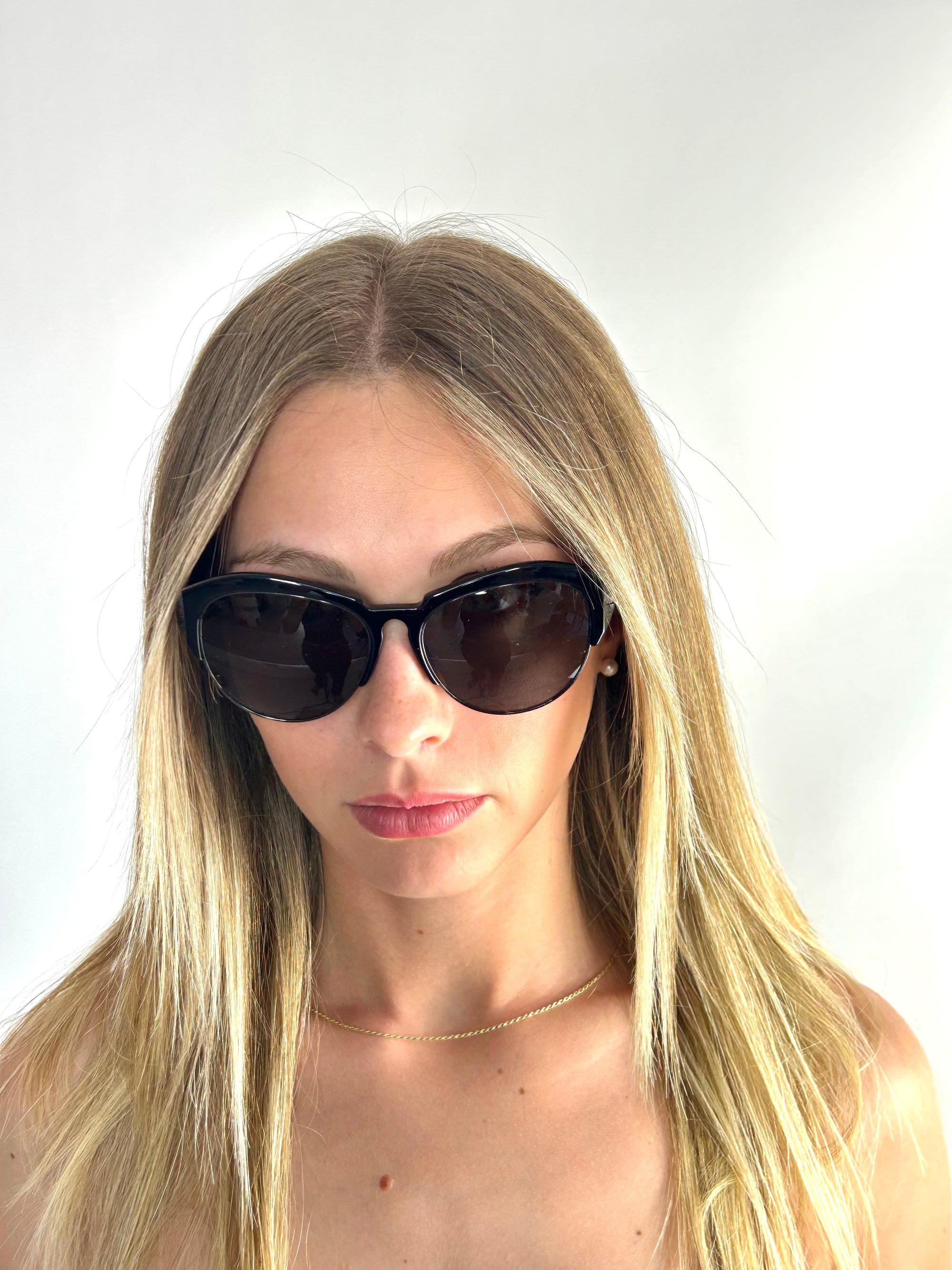 GIVENCHY SGV881 sunglasses