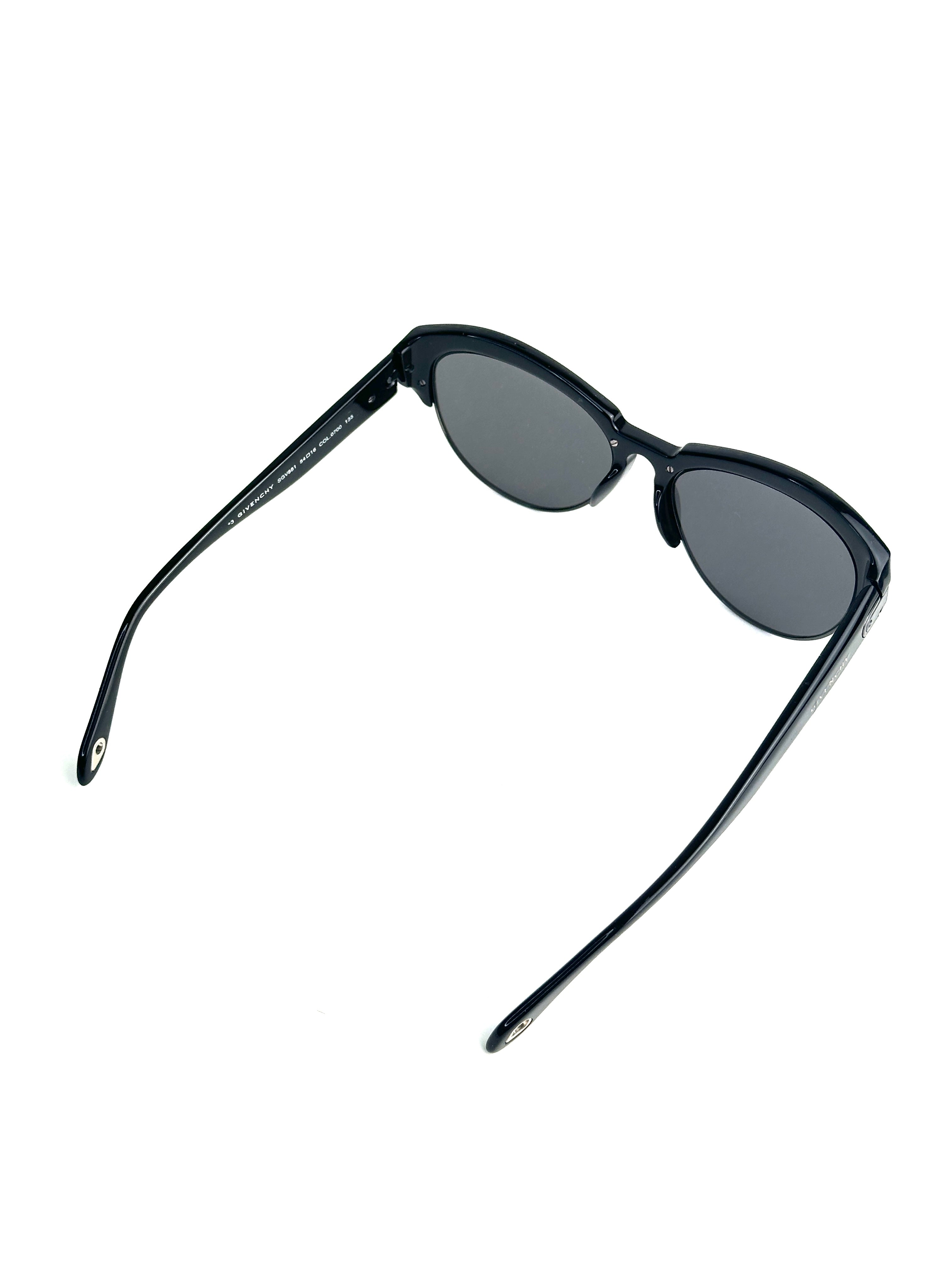 GIVENCHY SGV881 sunglasses