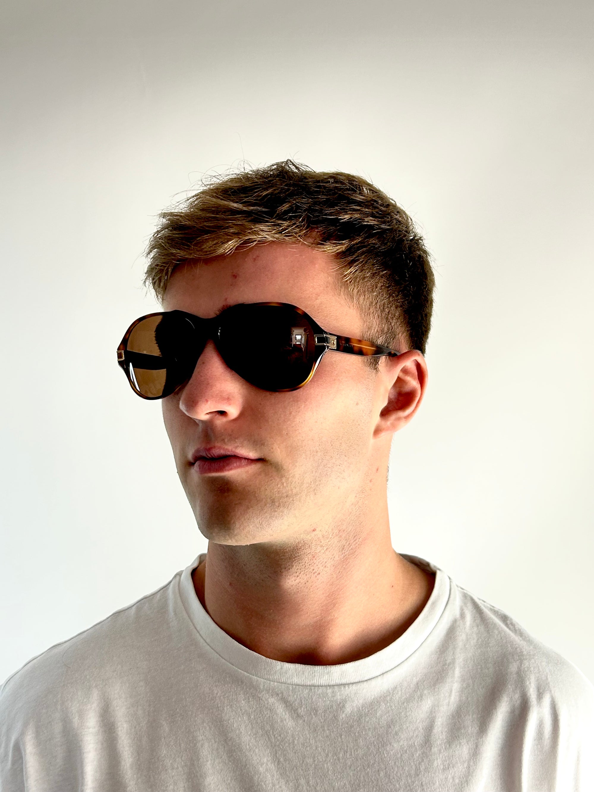 GIVENCHY SGV885 09AJ sunglasses