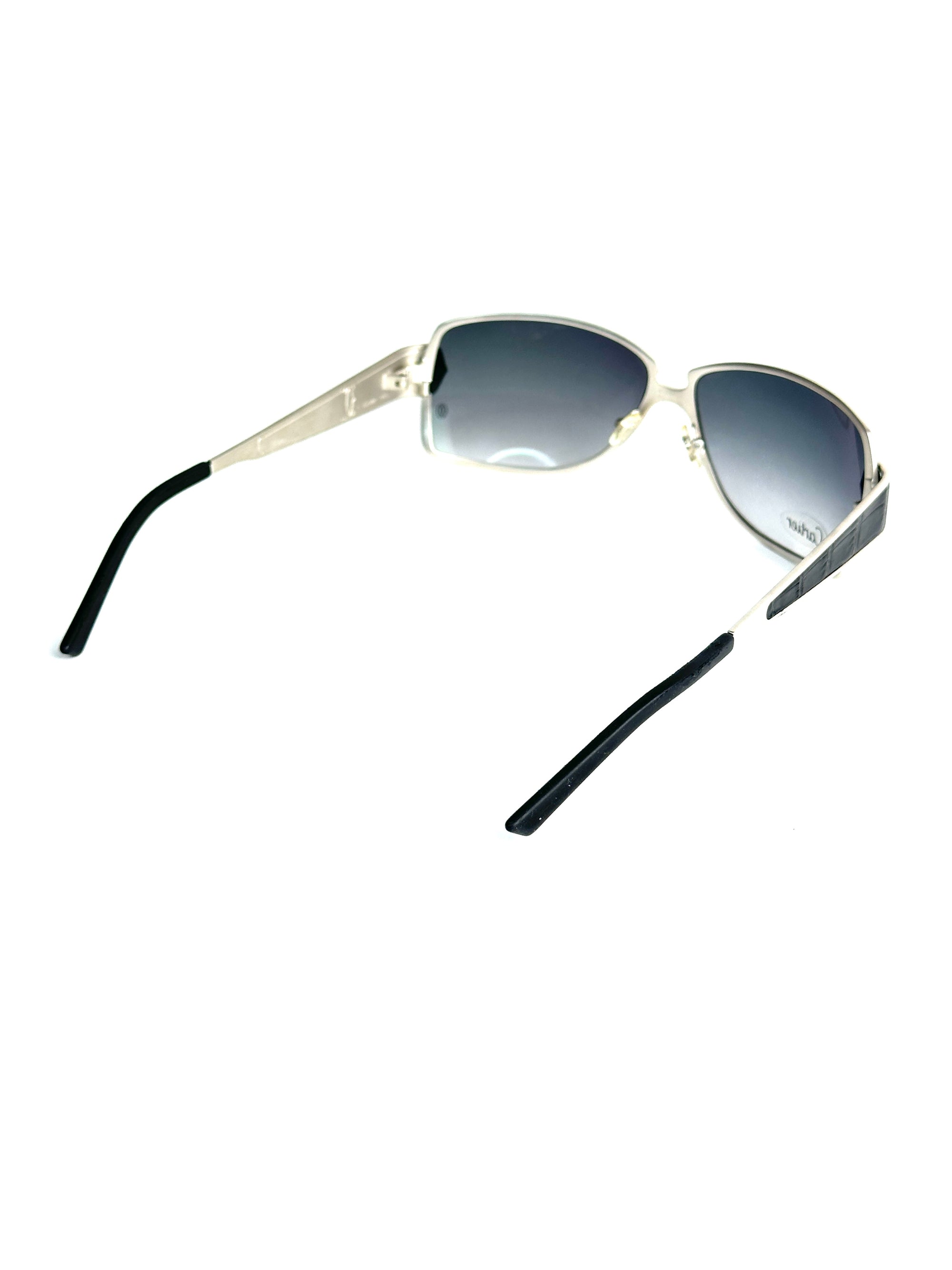 CUTLER ET GROSS M0884
