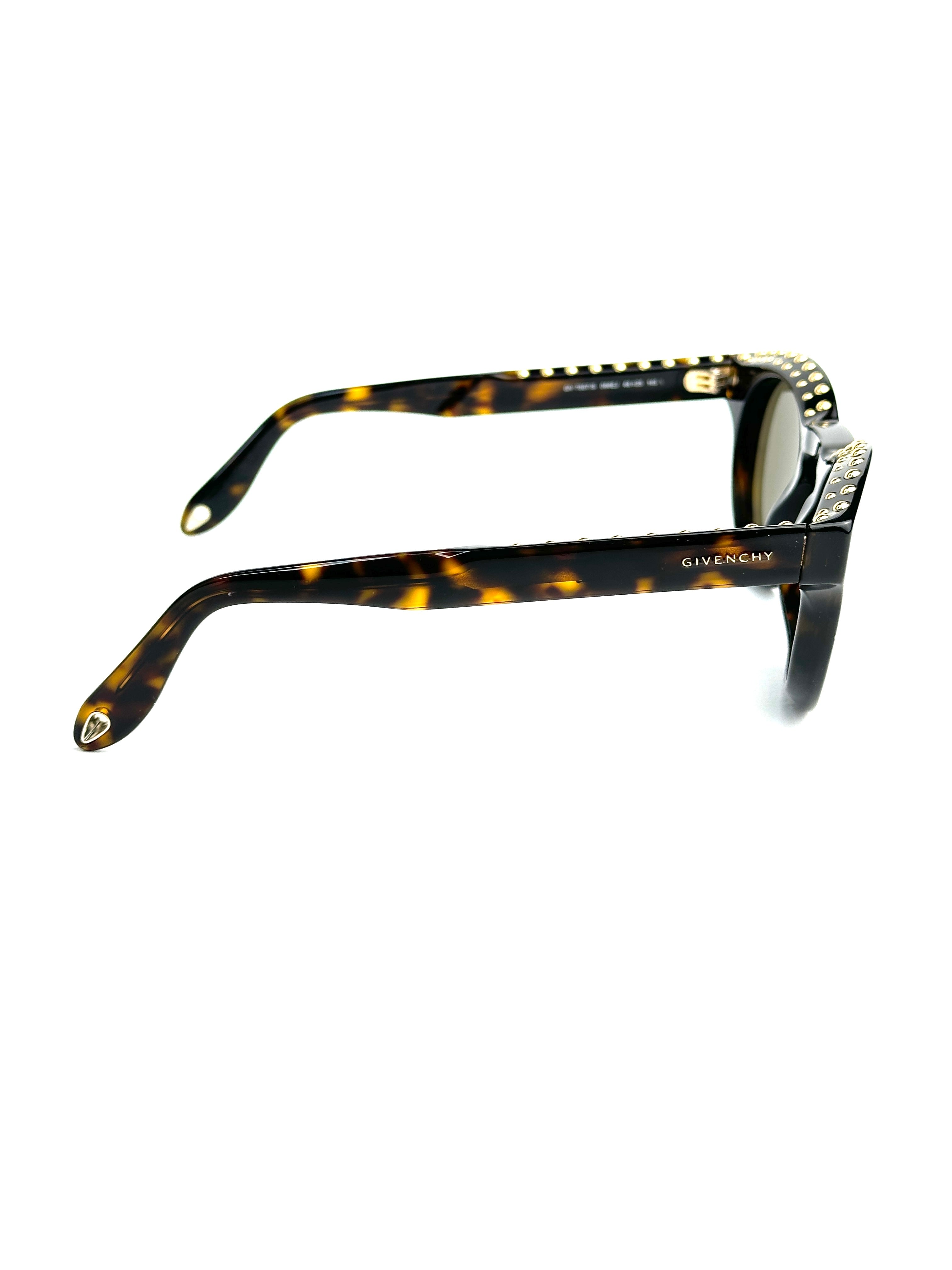 sunglasses GIVENCHY SGV880 09AJ