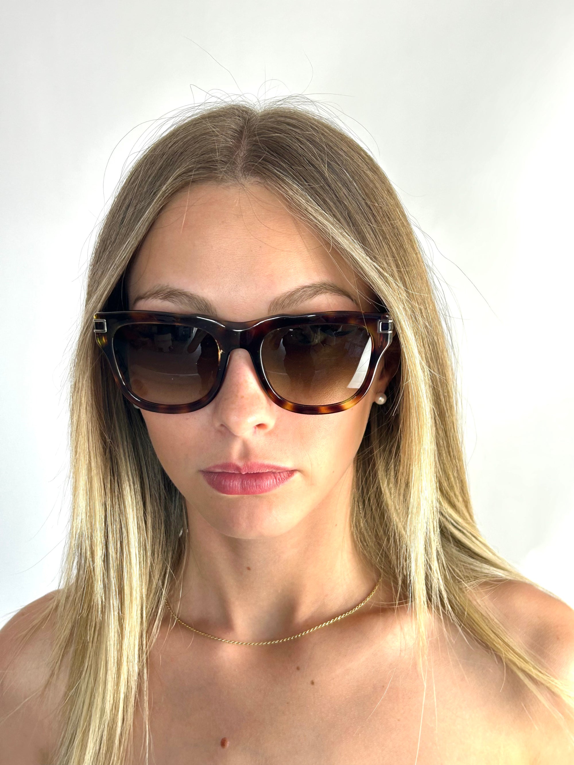 GIVENCHY SGV886 09AJ sunglasses