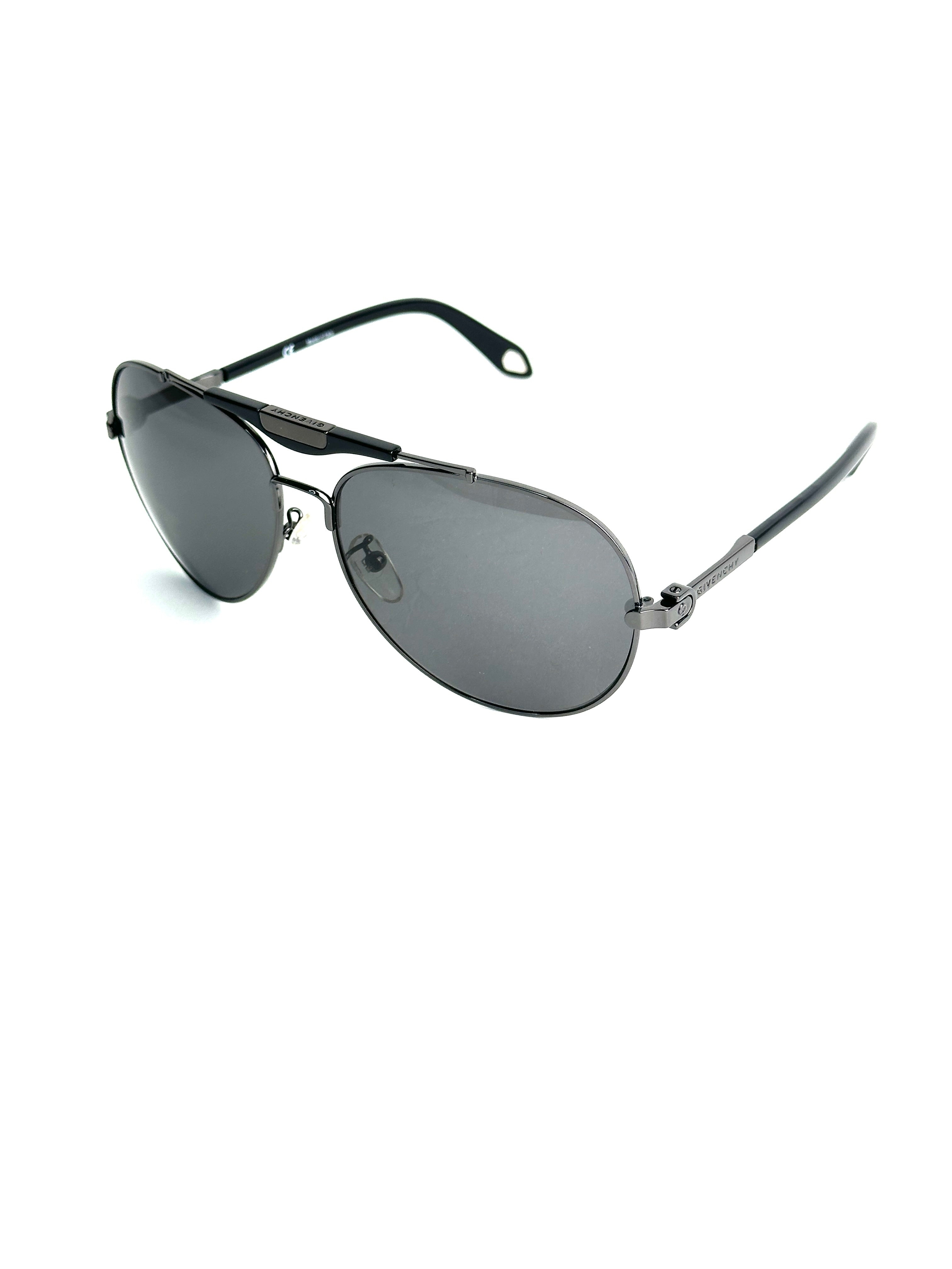 GIVENCHY SGVA 13 0568 sunglasses