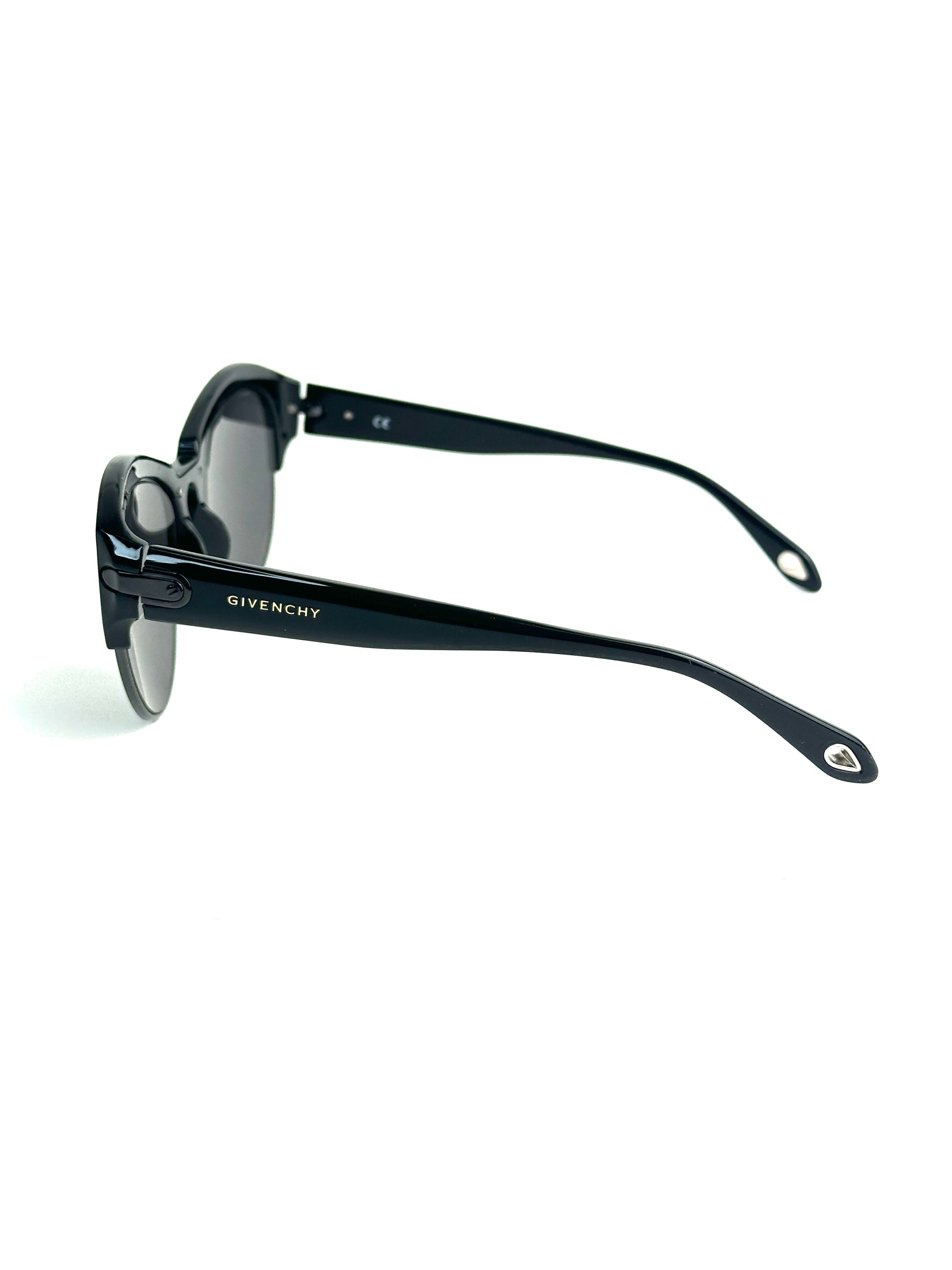 GIVENCHY SGV881 sunglasses