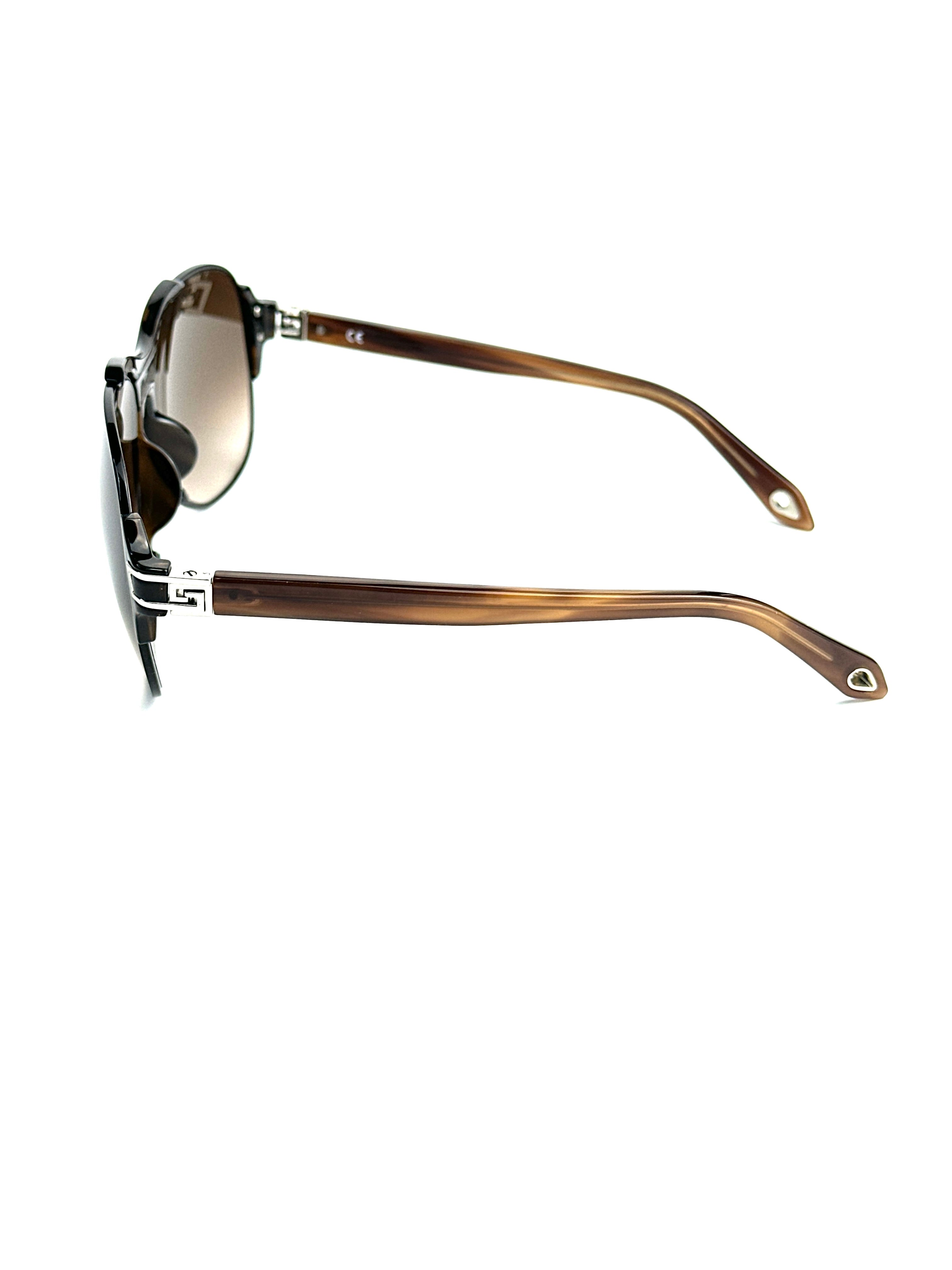 sunglasses GIVENCHY SGV880 09AJ
