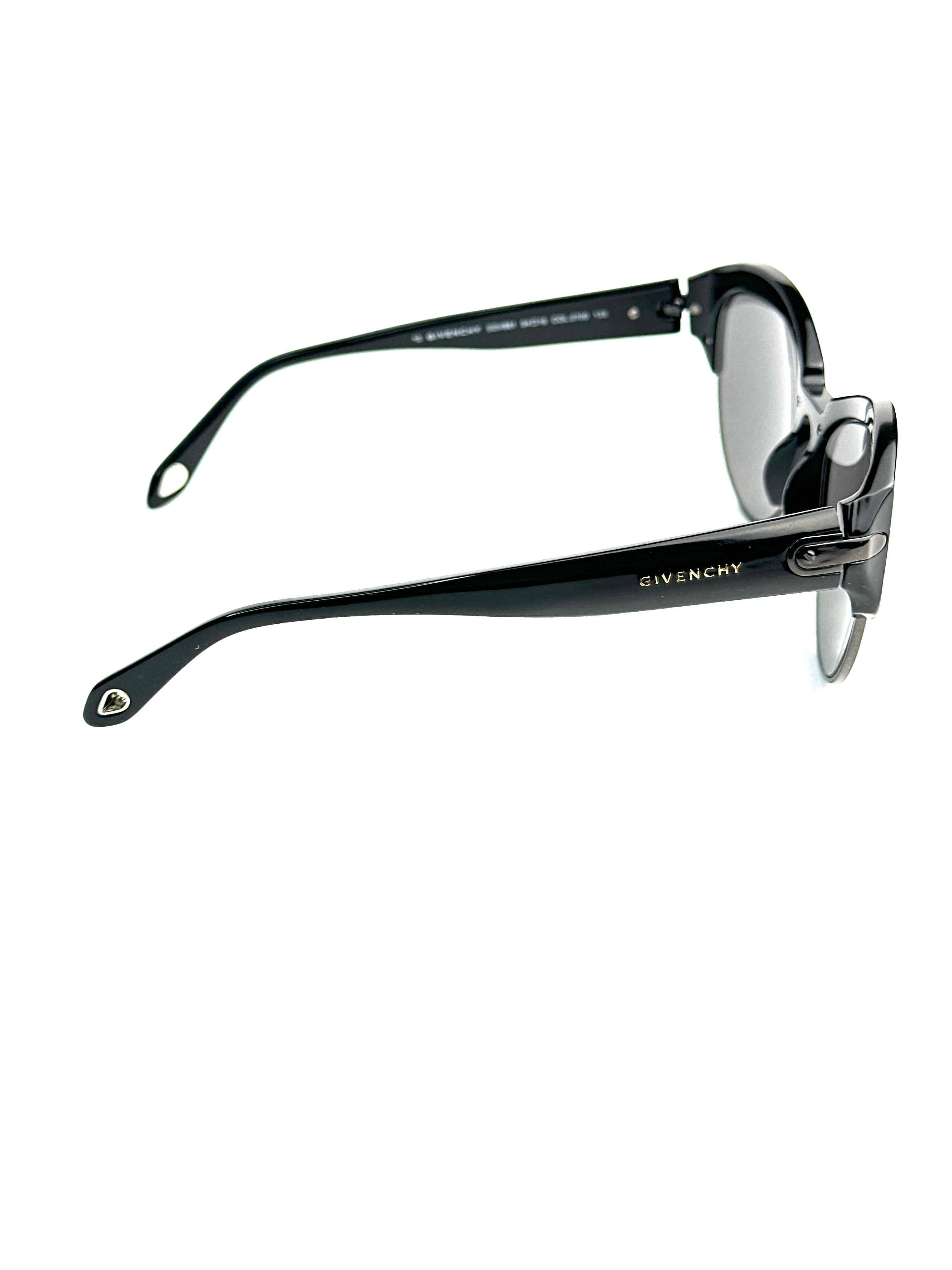 sunglasses GIVENCHY SGV880 09AJ