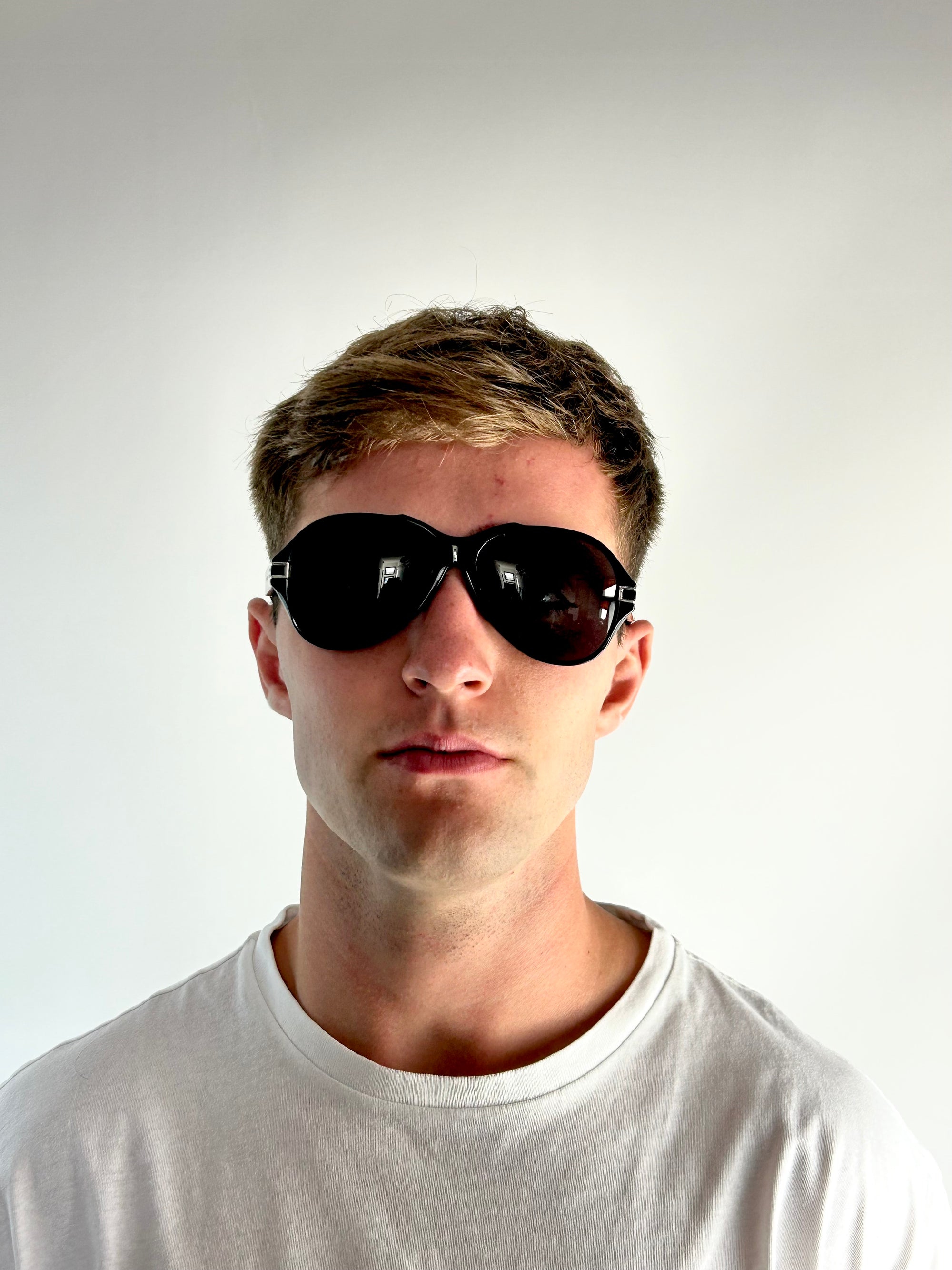 GIVENCHY SGV885 0W40 sunglasses