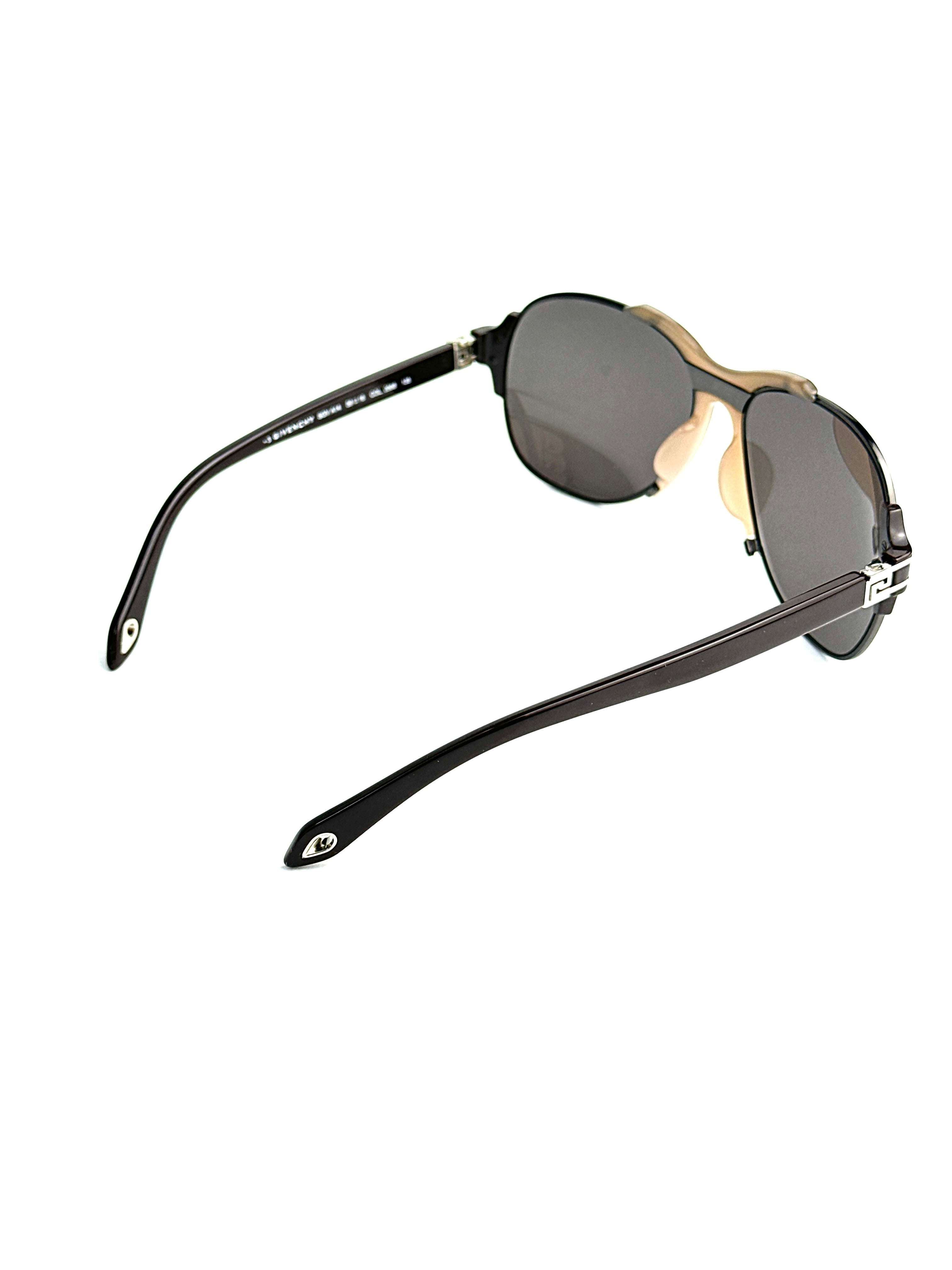 sunglasses GIVENCHY SGV880 09AJ