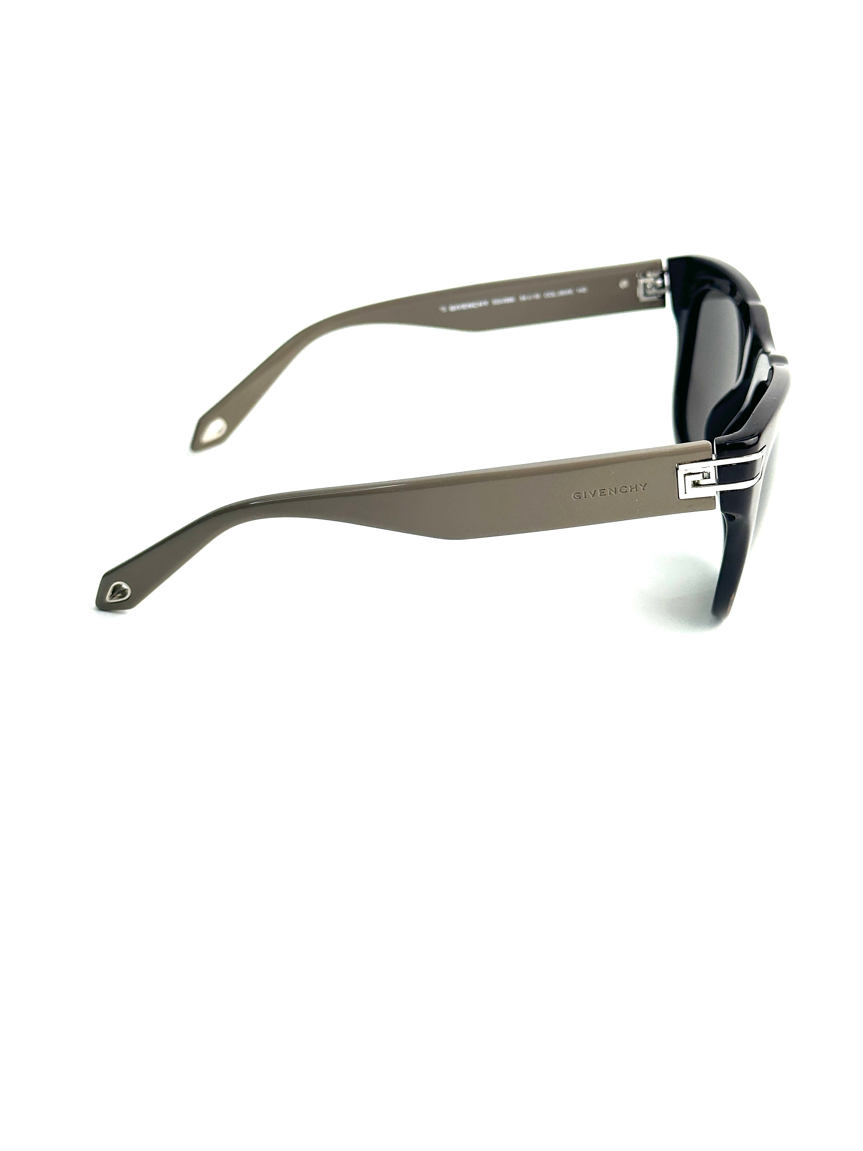GIVENCHY SGV886 06XK sunglasses