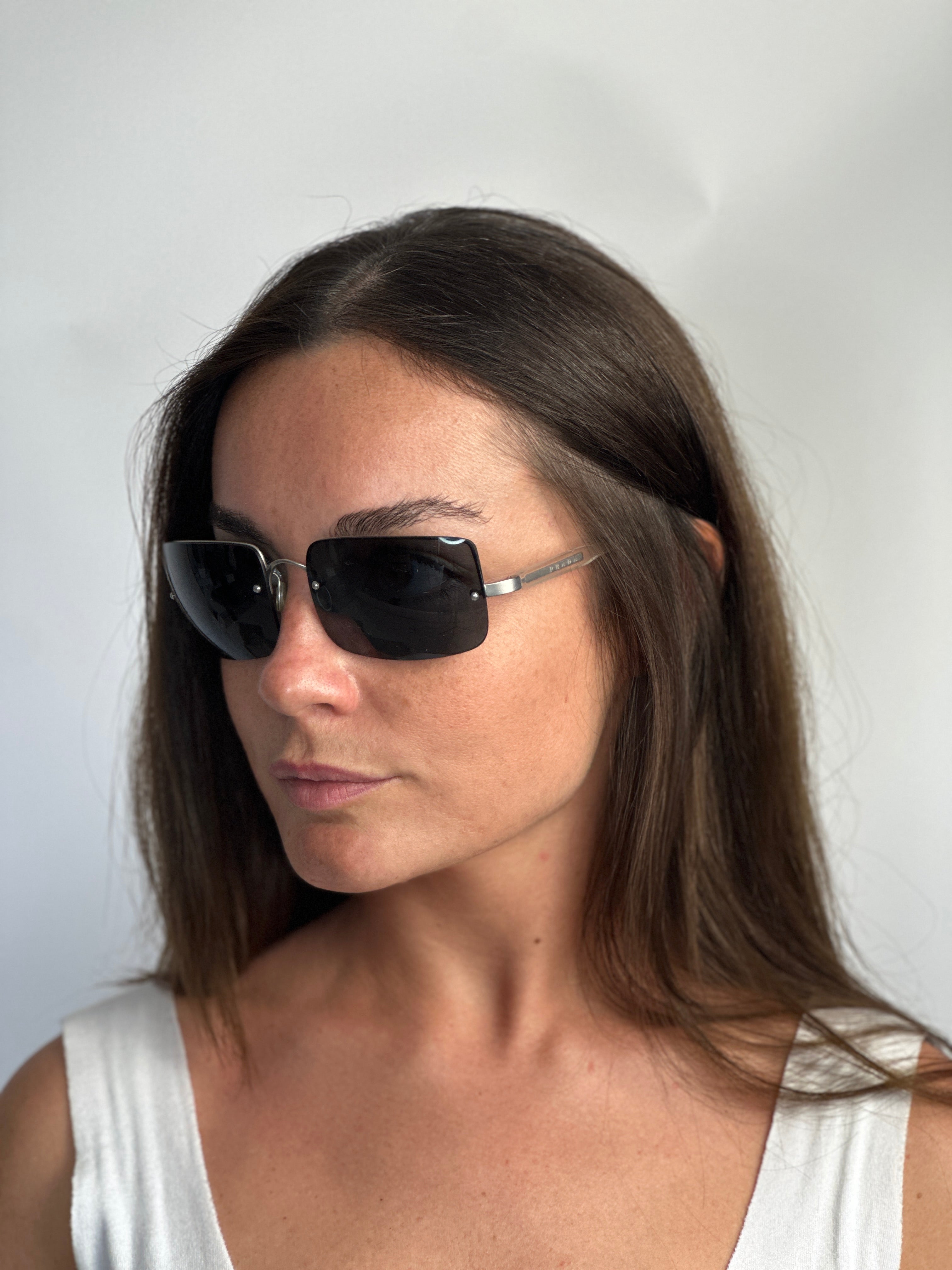 PRADA SPR62B Gris