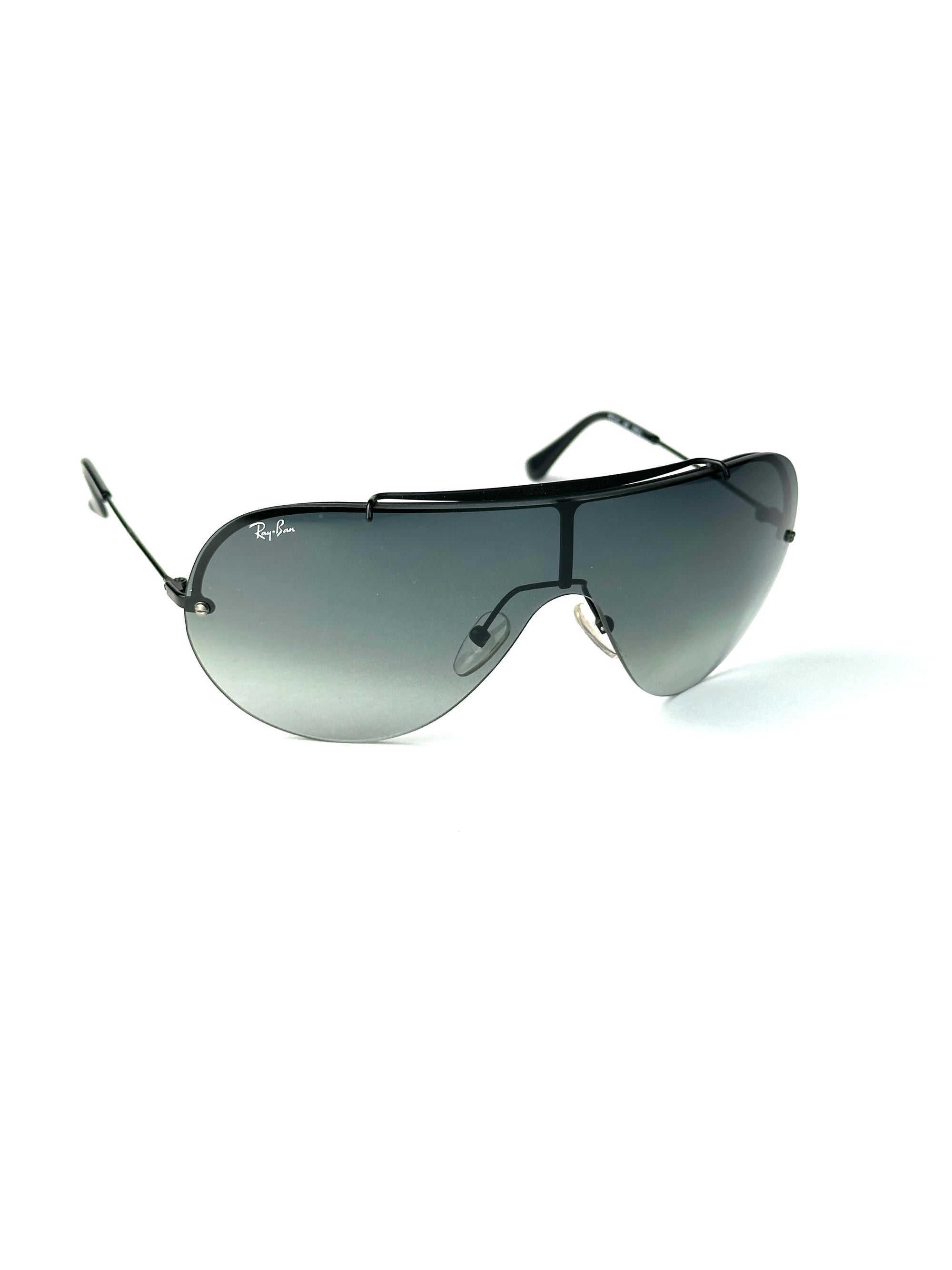 RAY-BAN RB3143