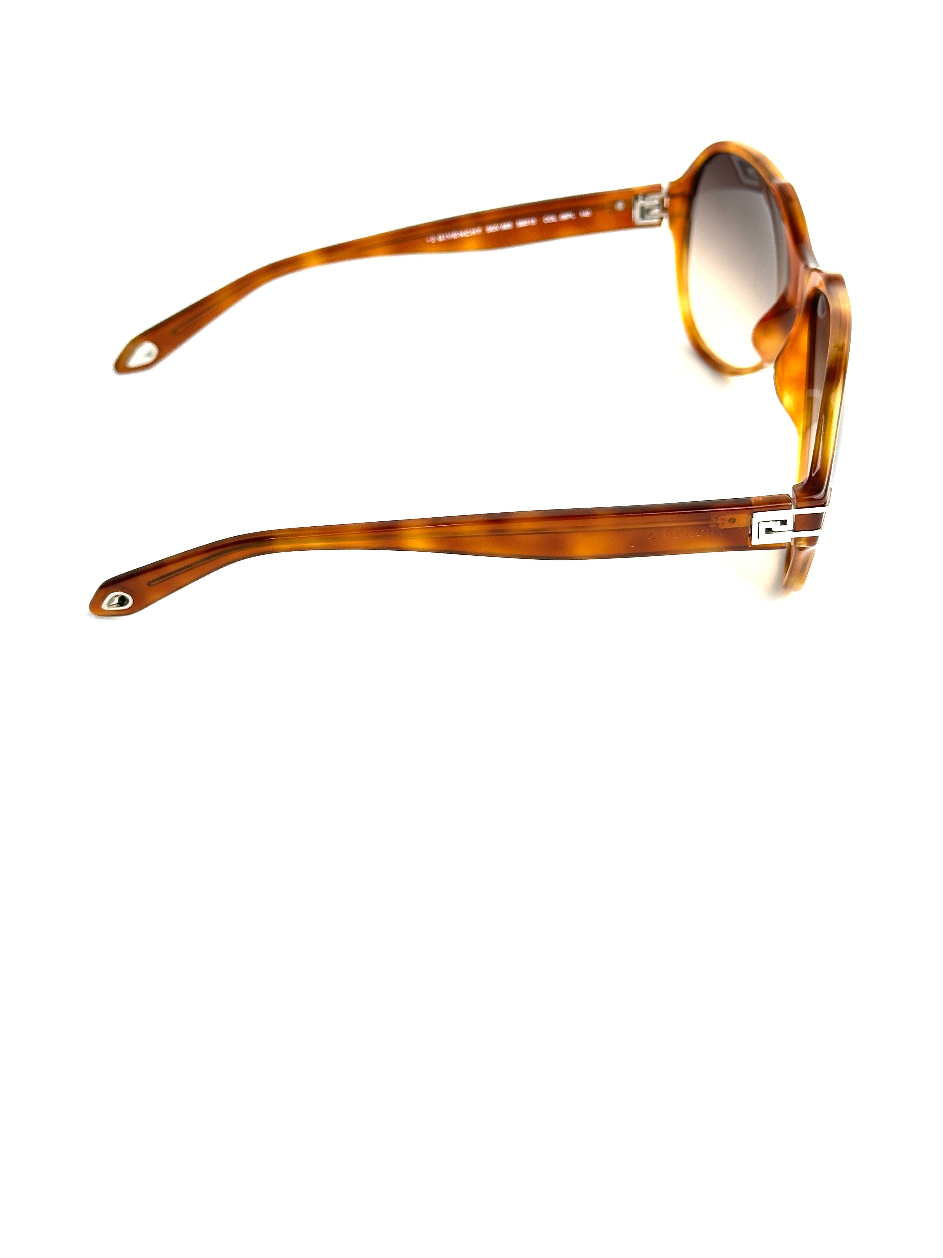 GIVENCHY SGV885 06PL sunglasses