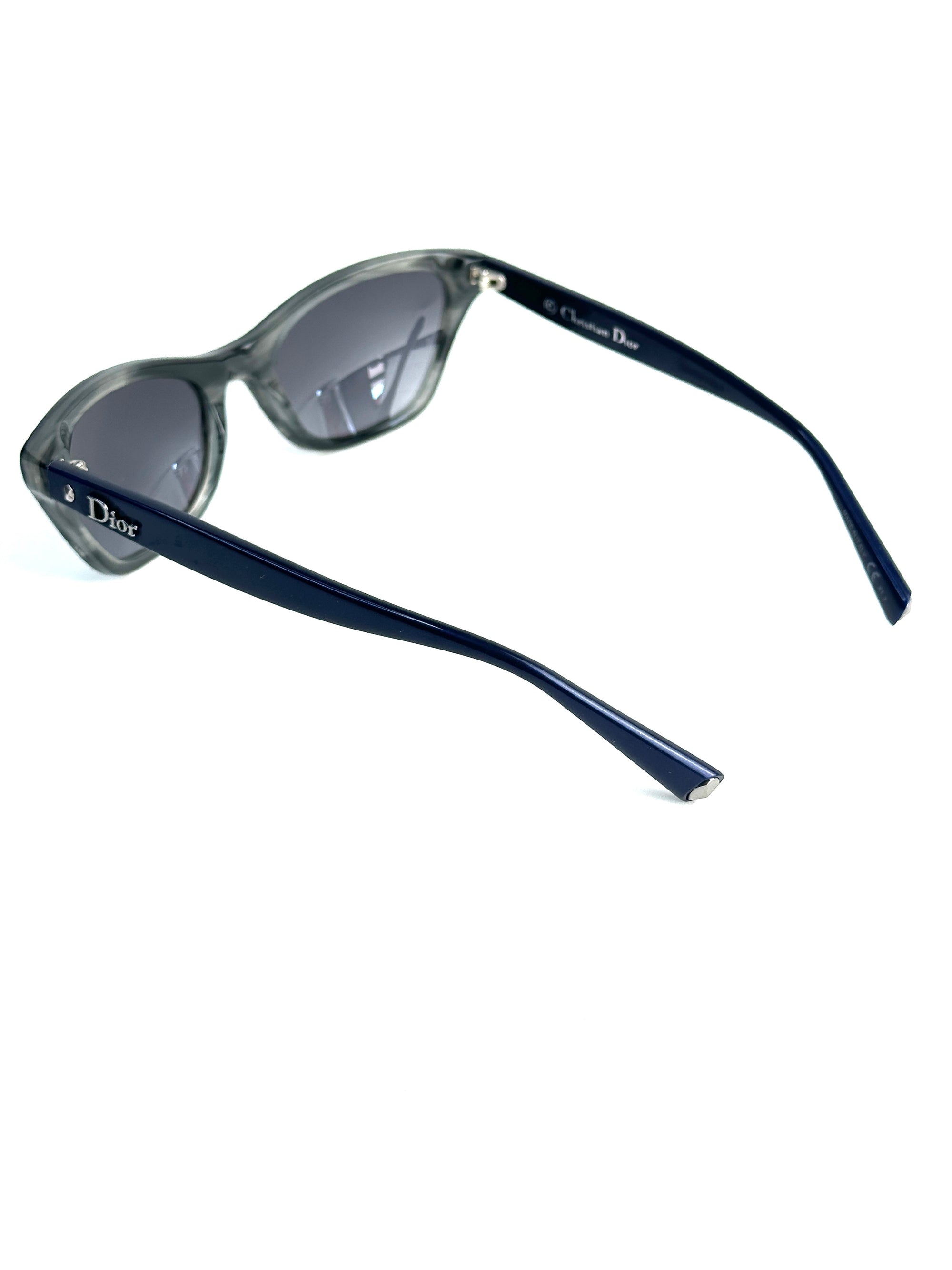 DIOR Diorhatutaa E2J/HD STRPGREY sunglasses