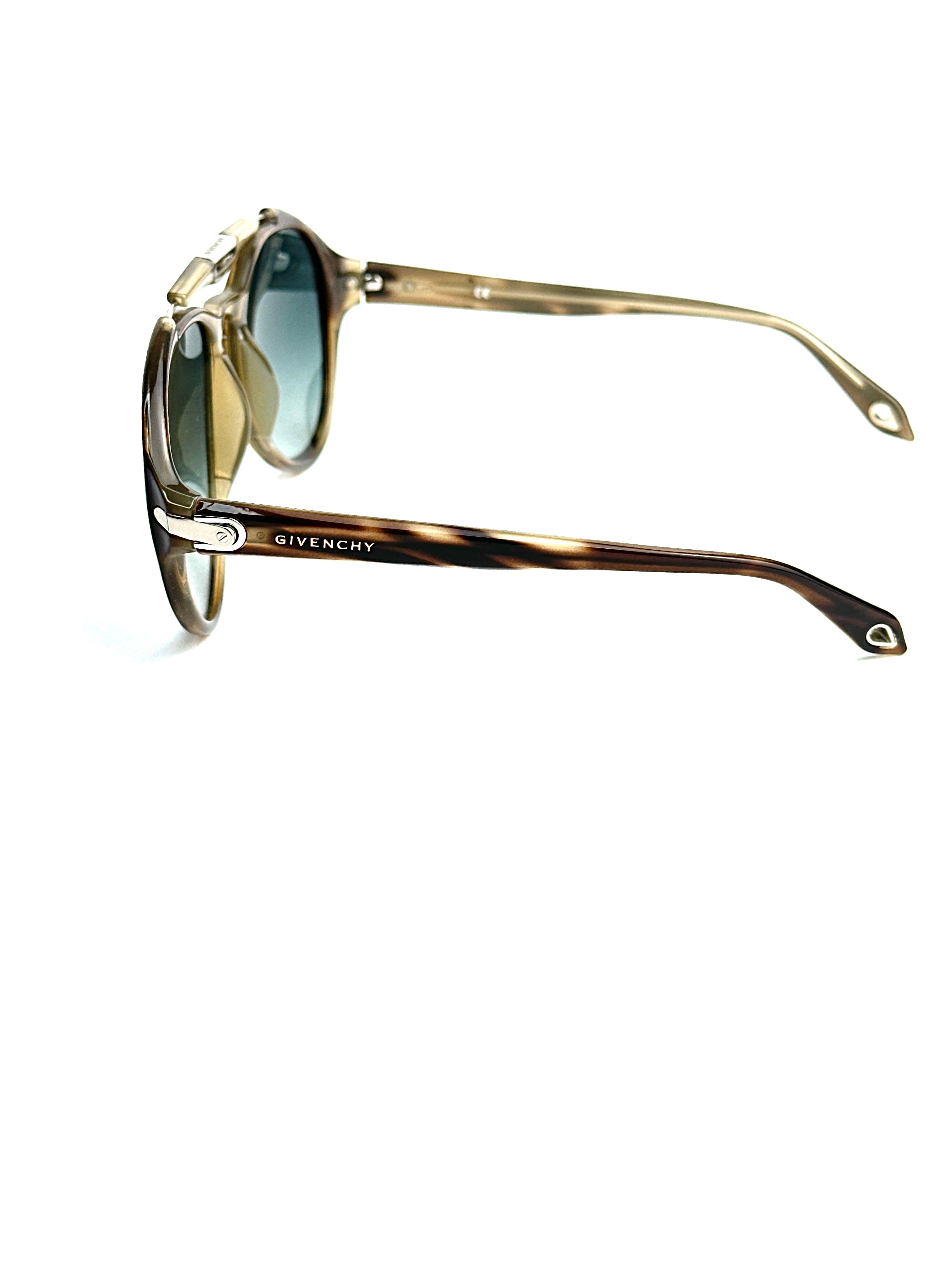 sunglasses GIVENCHY SGV880 09AJ