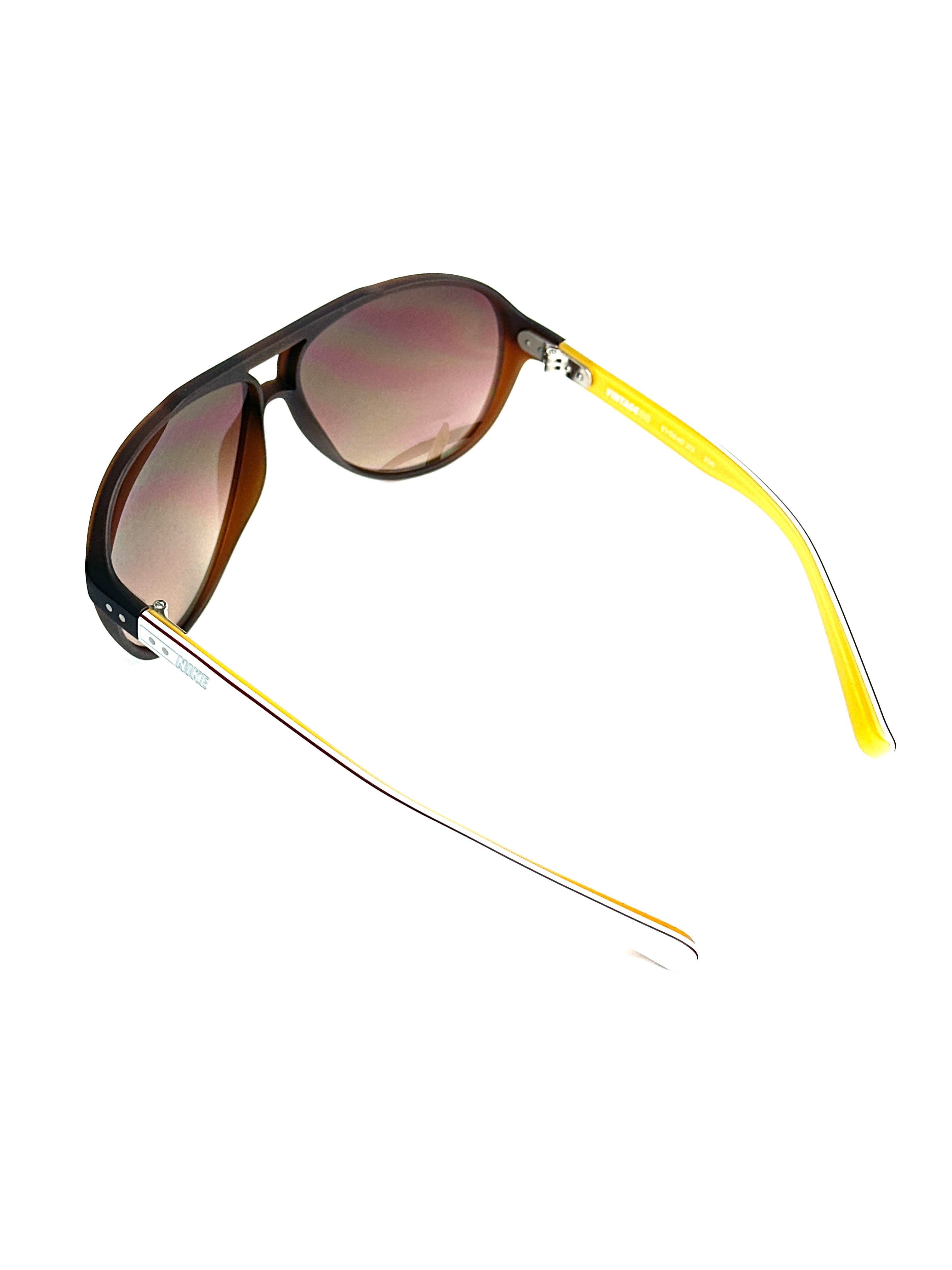 Occhiali da sole NIKE EV0640 212