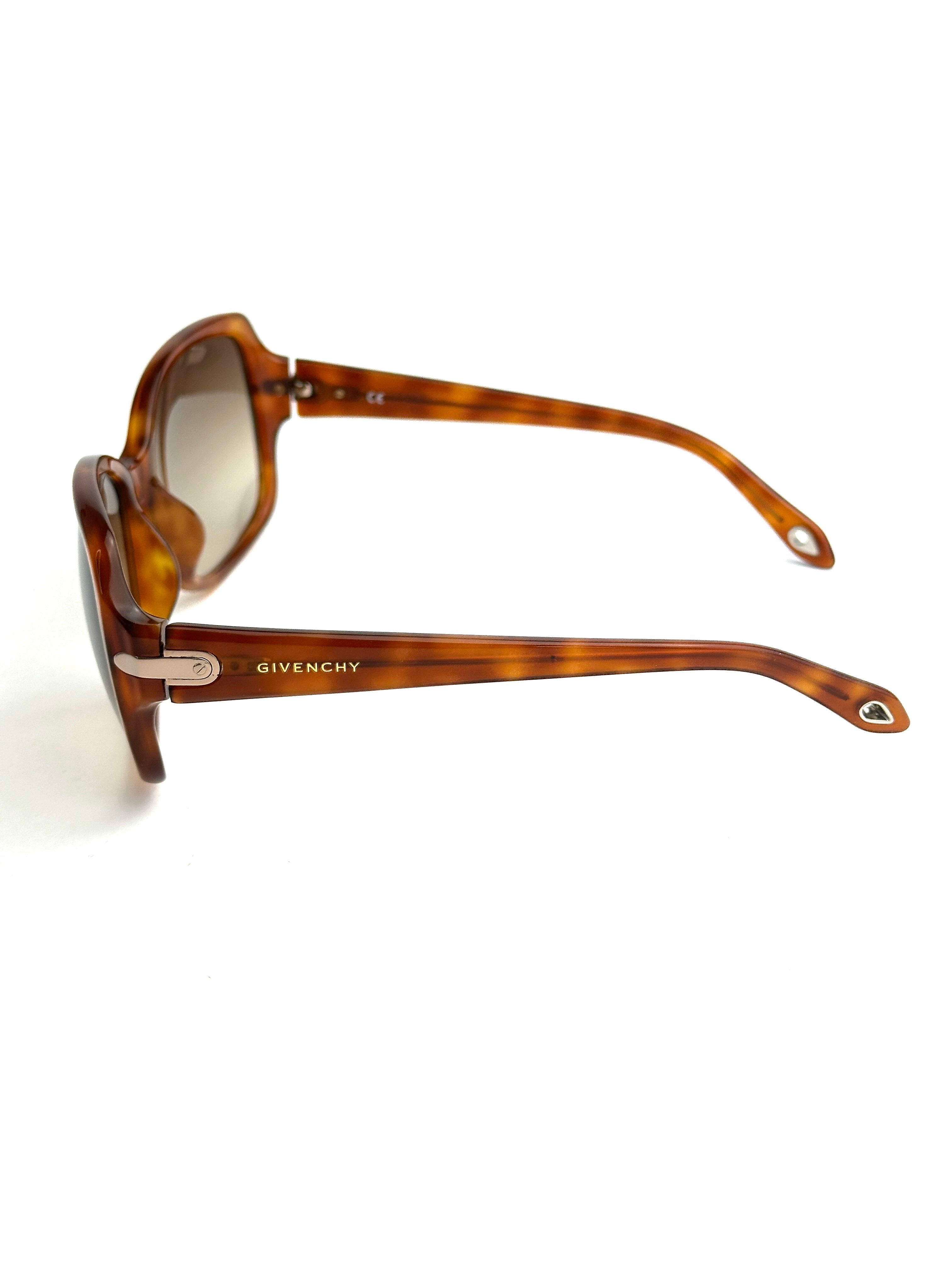 Occhiali da sole GIVENCHY SGV897