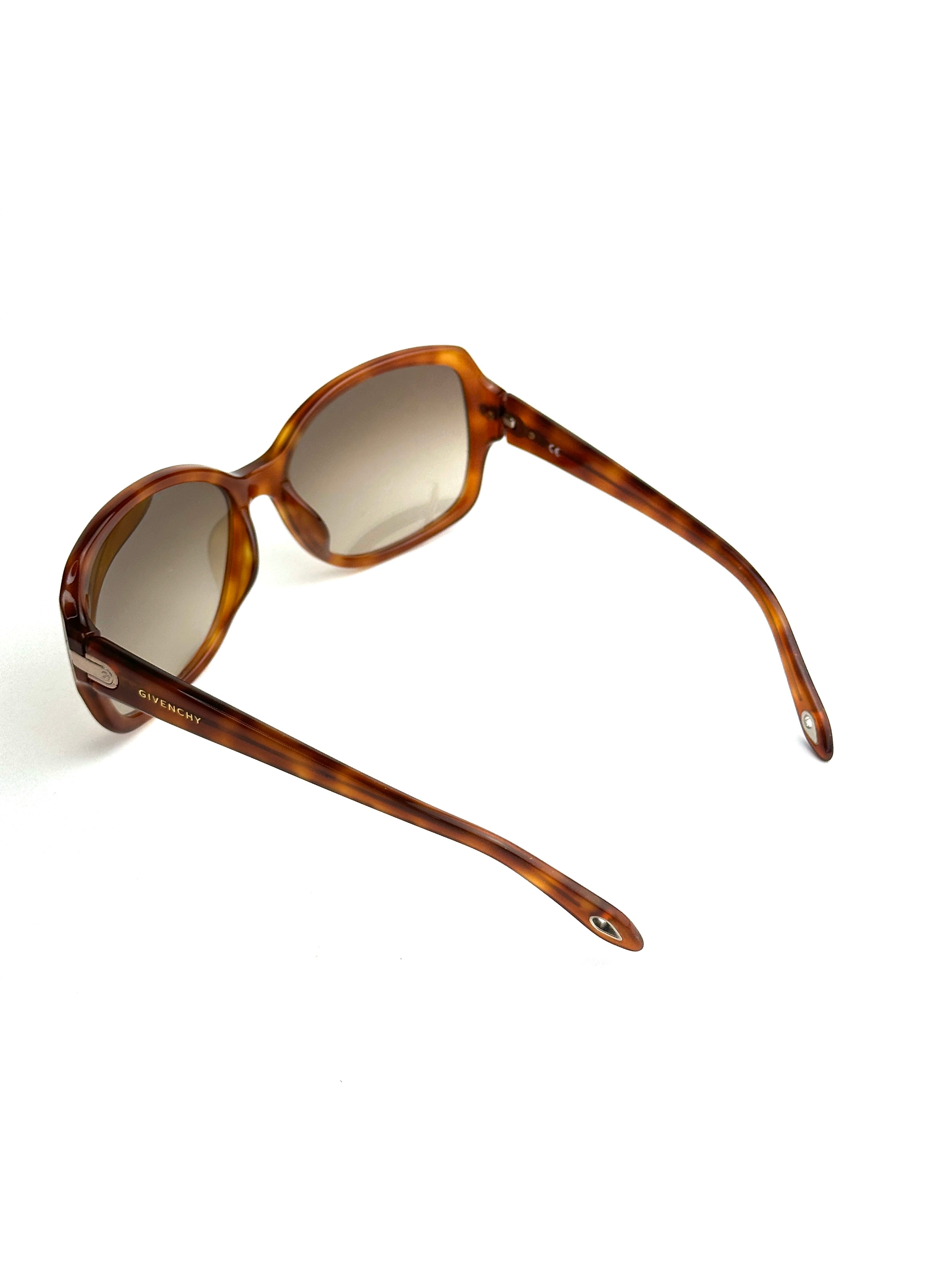 Occhiali da sole GIVENCHY SGV897