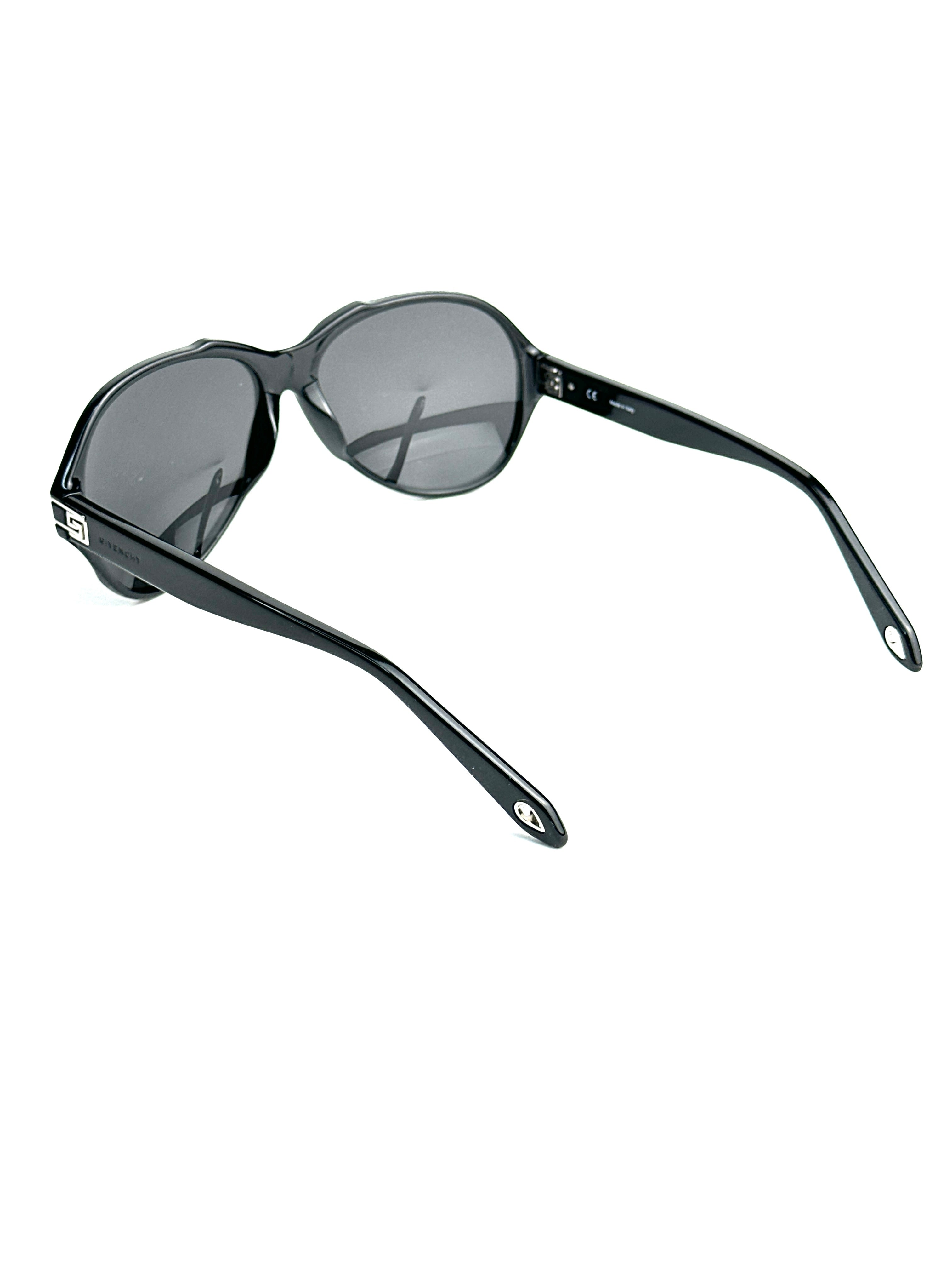 sunglasses GIVENCHY SGV880 09AJ