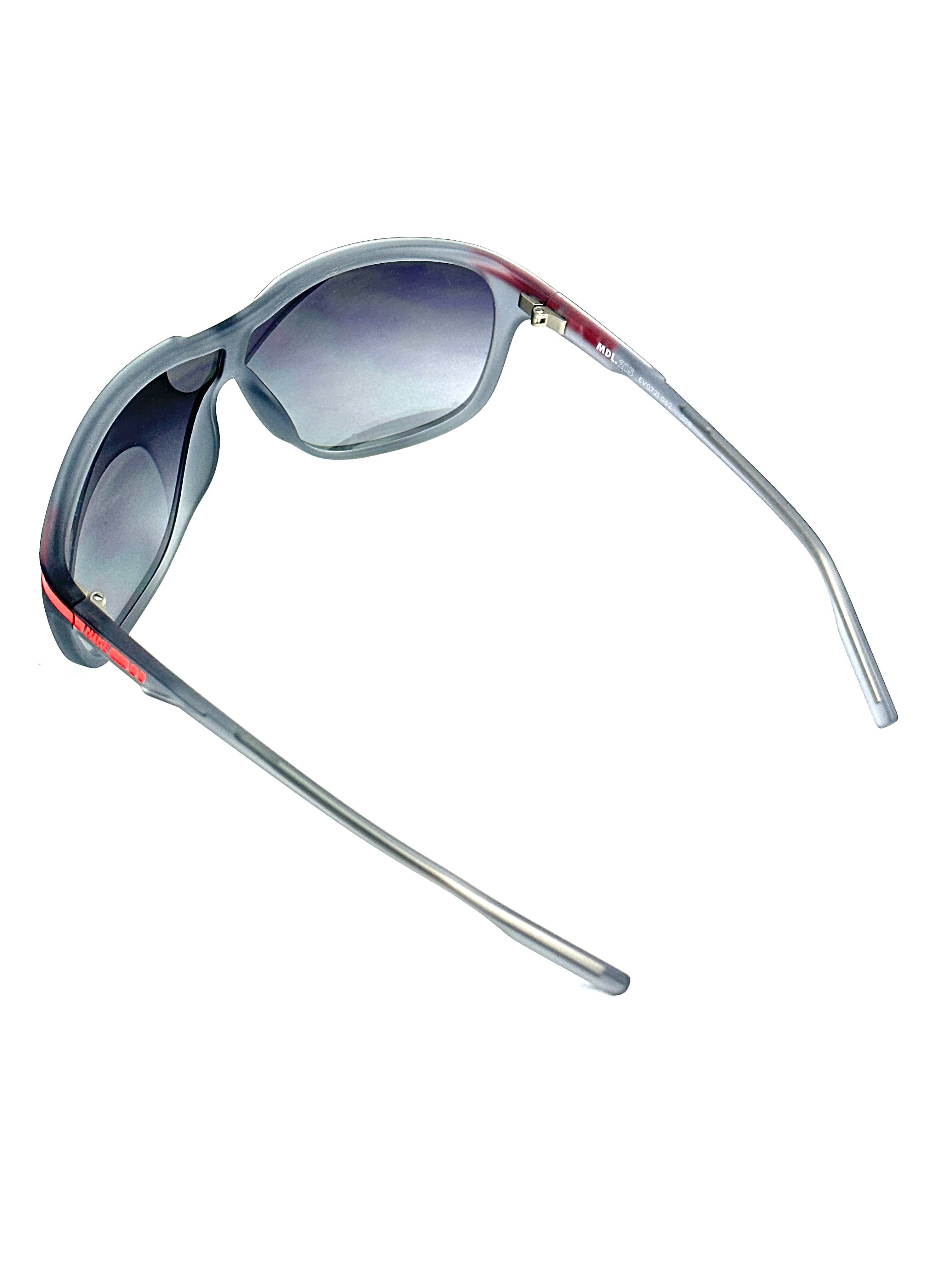 Occhiali da sole NIKE MDL 215