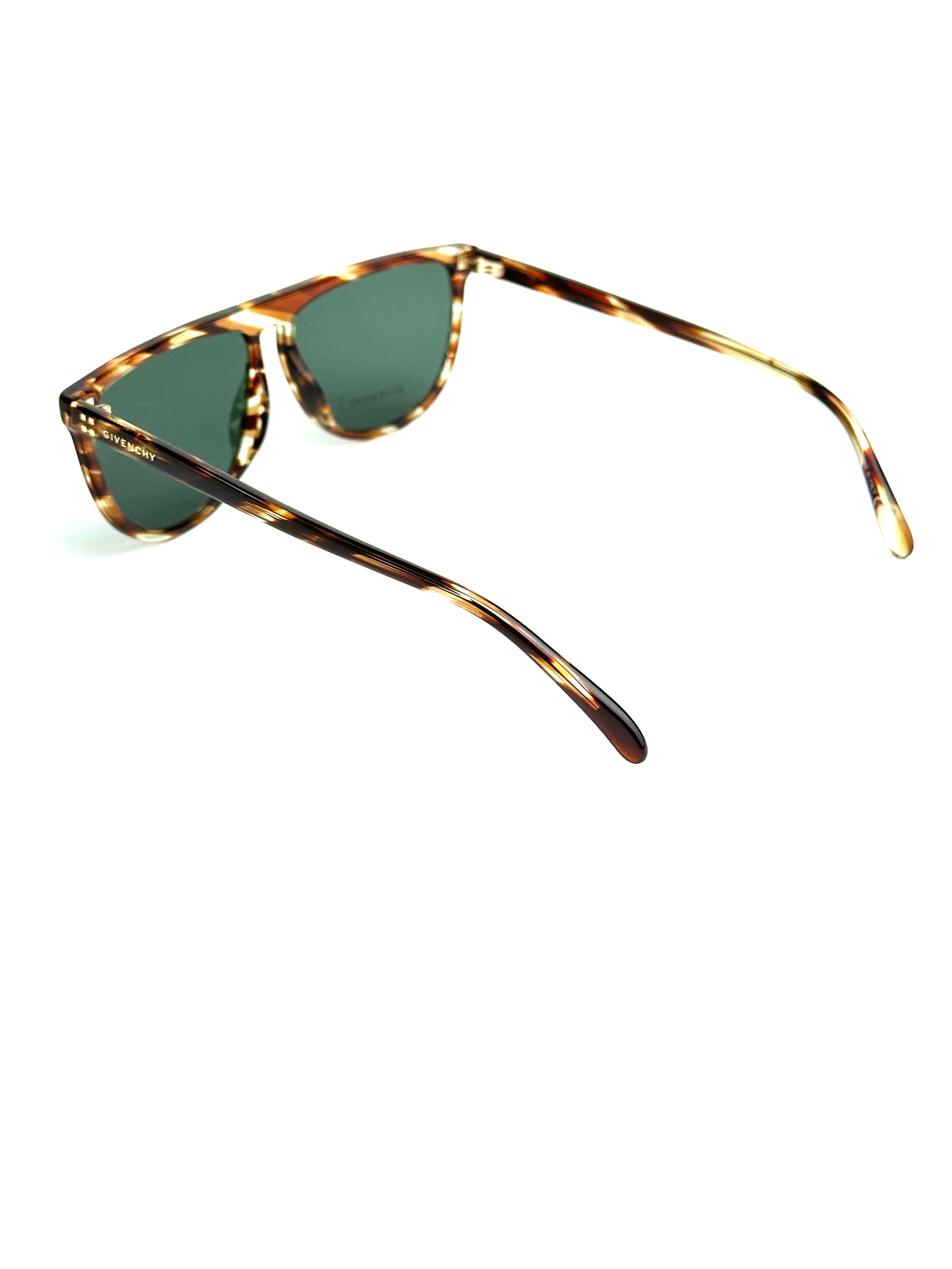 sunglasses GIVENCHY SGV880 09AJ