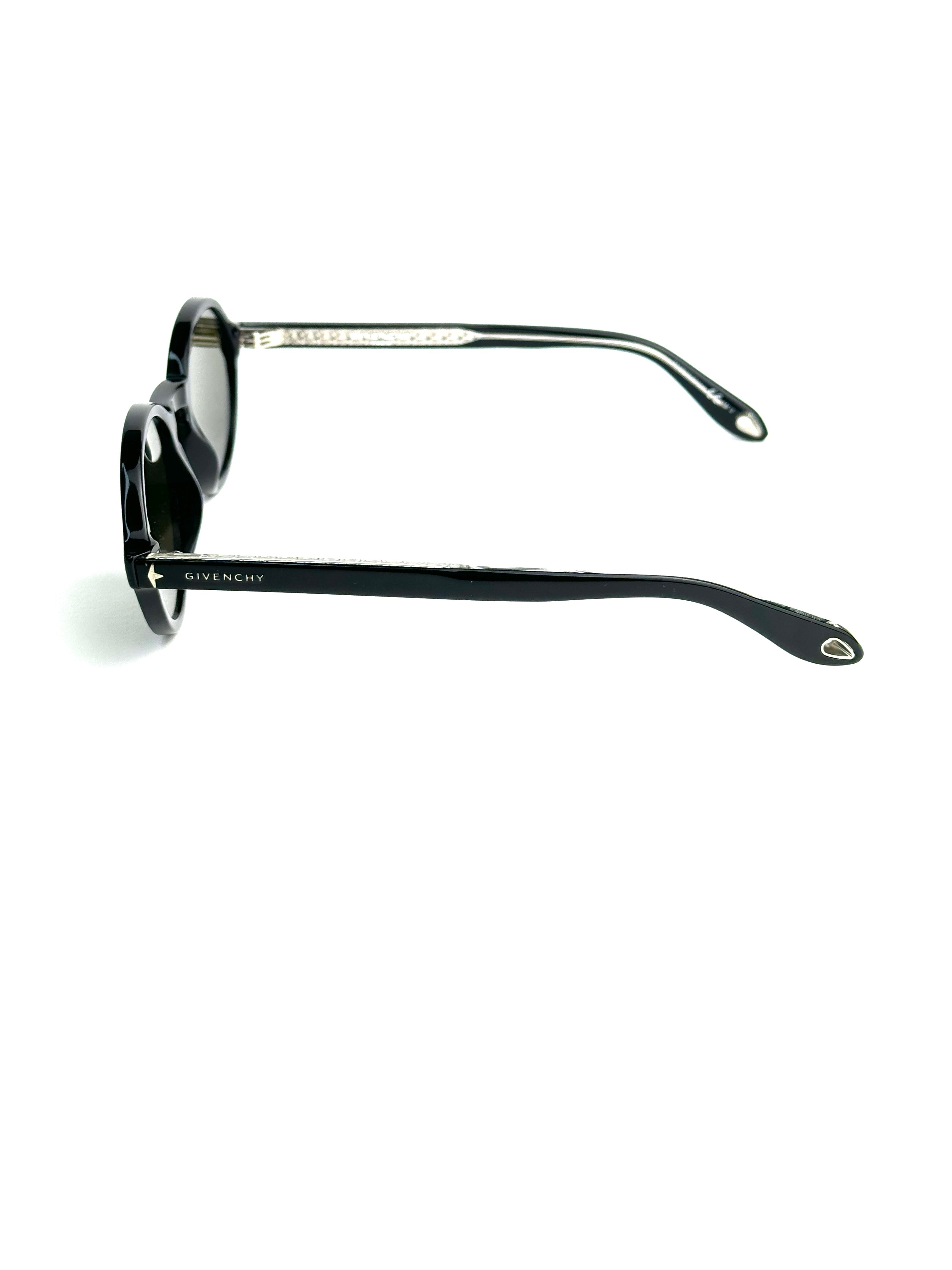 sunglasses GIVENCHY SGV880 09AJ