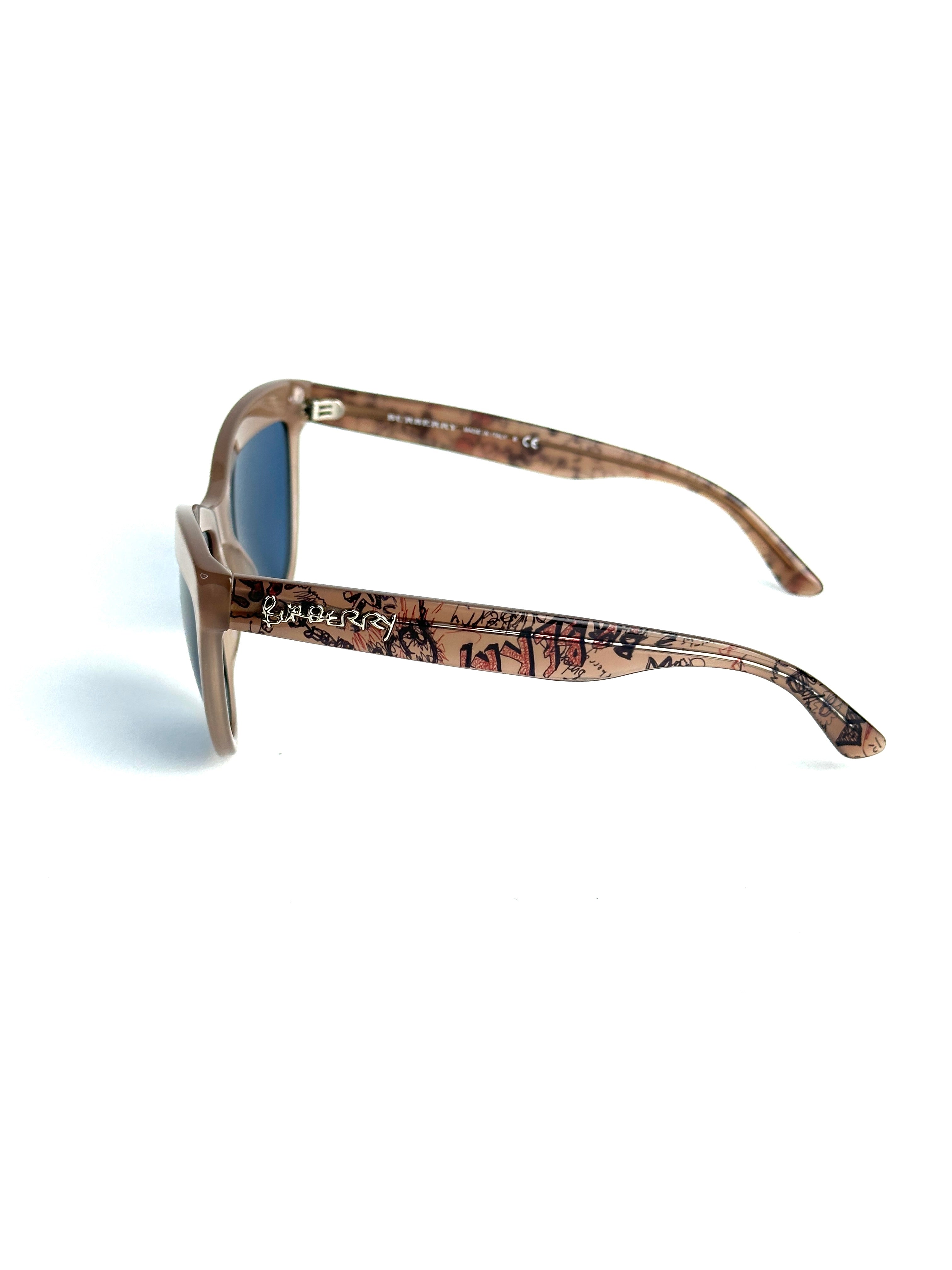 Occhiali da sole BURBERRY B4267