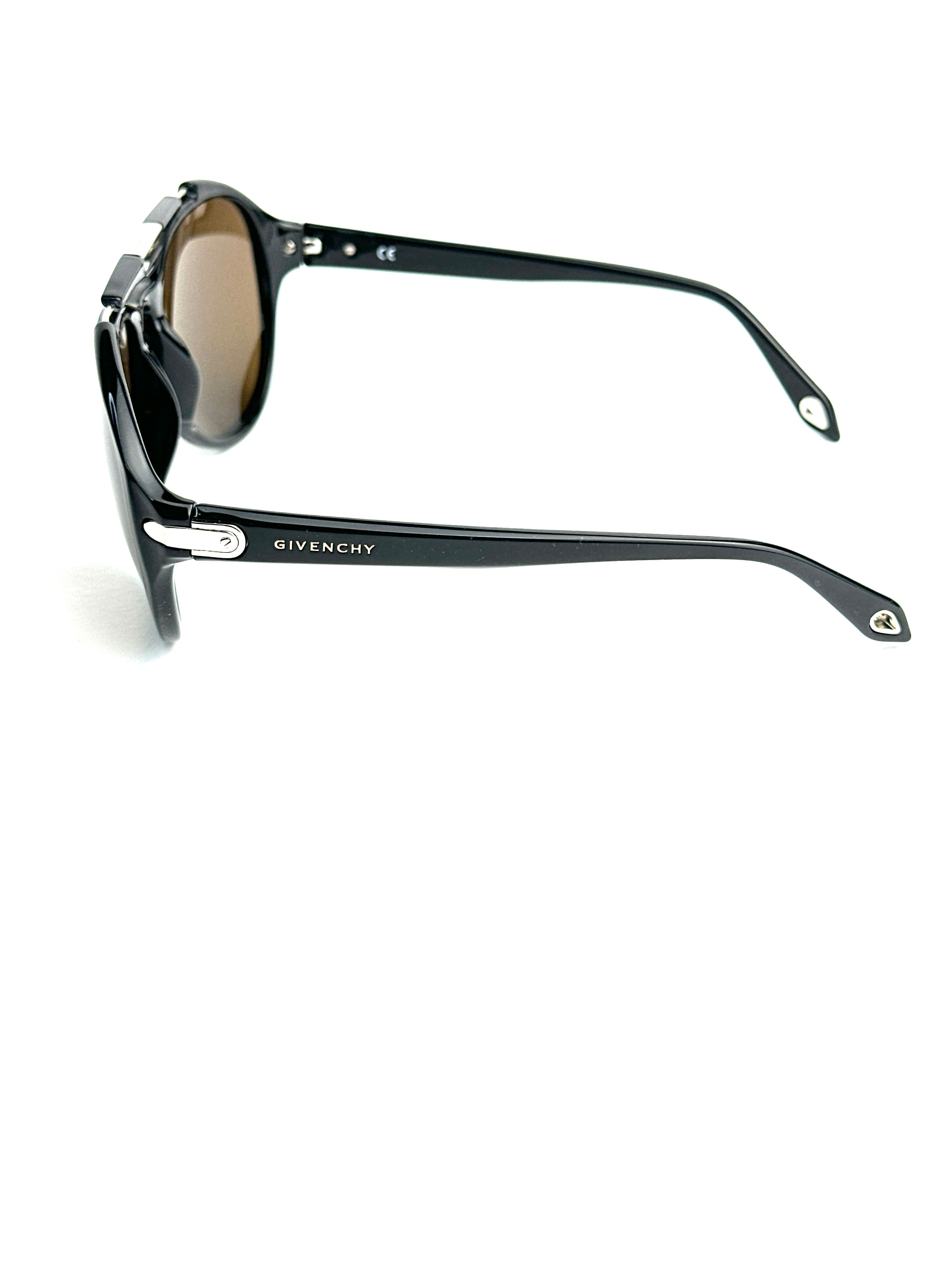 sunglasses GIVENCHY SGV880 09AJ