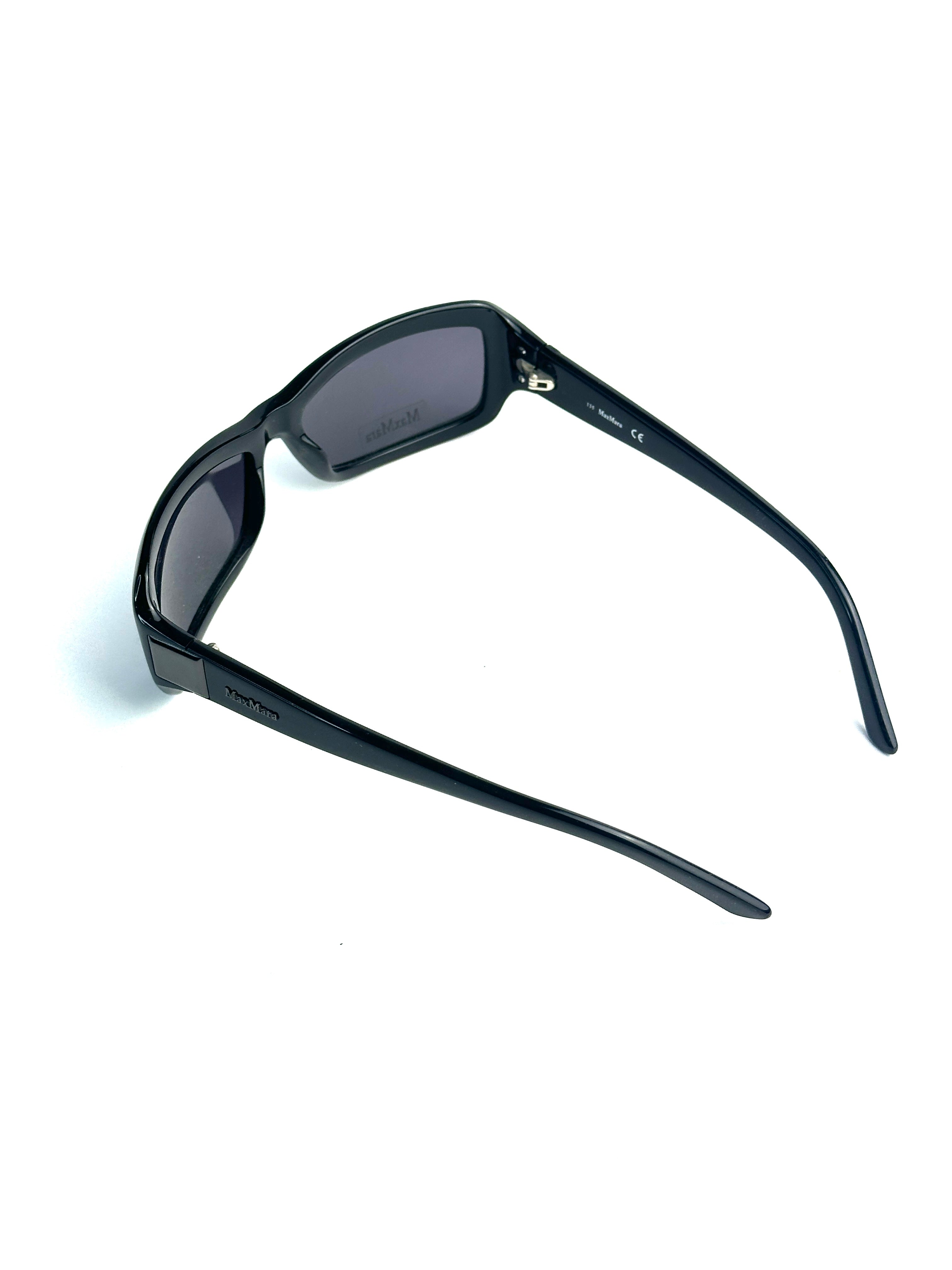 PRADA SPR62B Gris