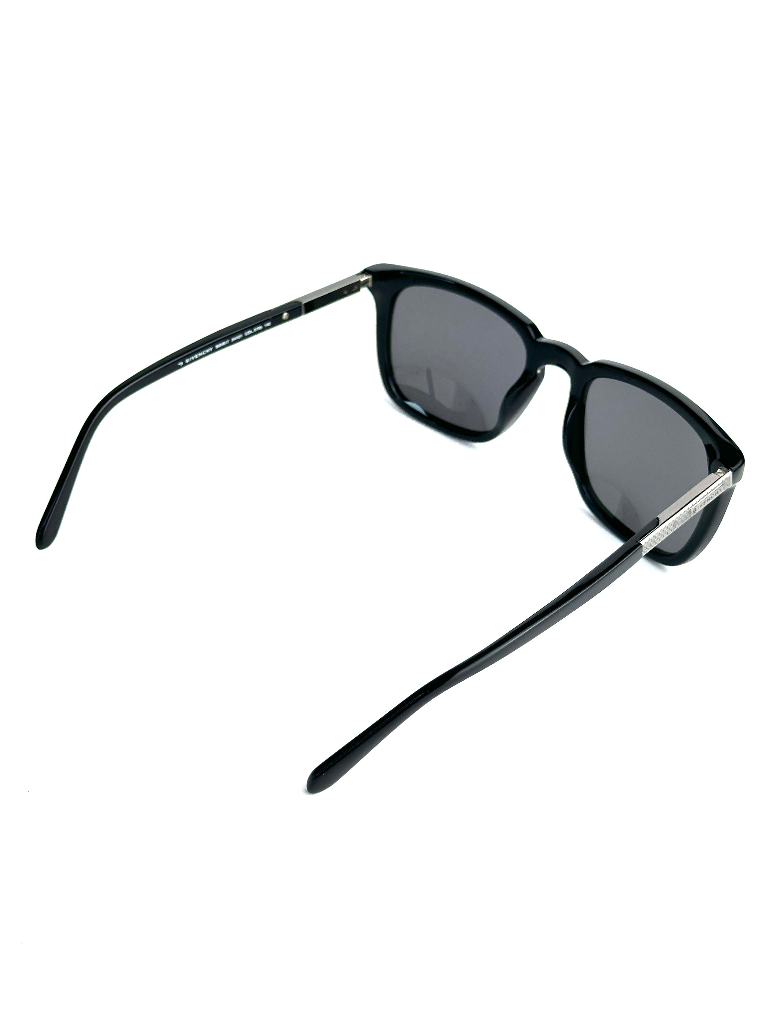 Occhiali da sole GIVENCHY SGV817 0700