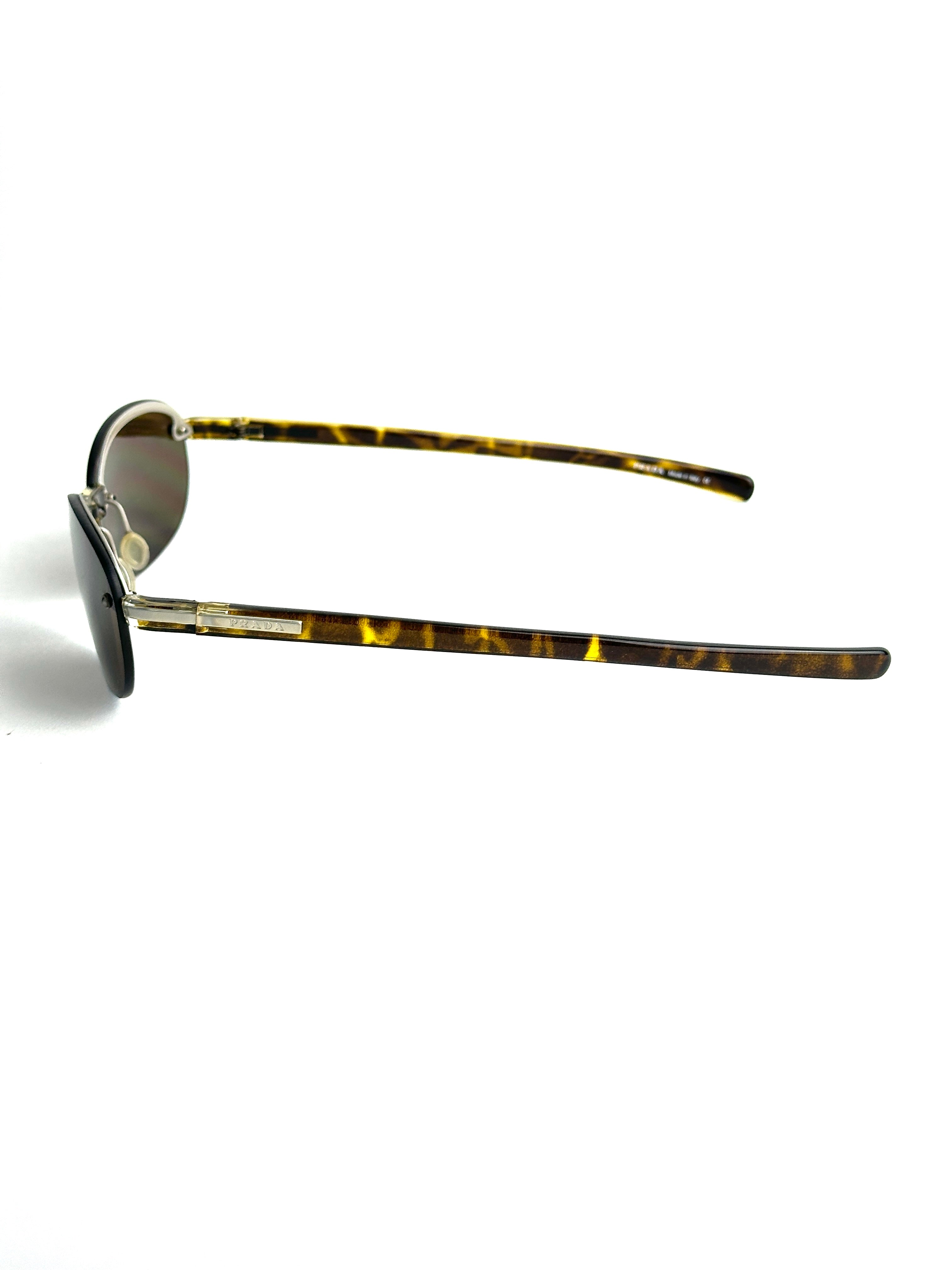 PRADA SPR62B Gris