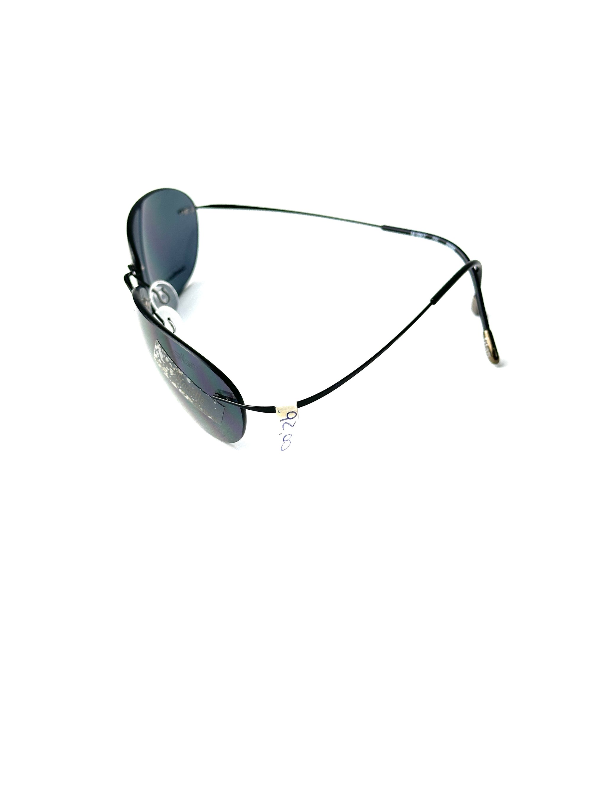 SILHOUETTE M8067