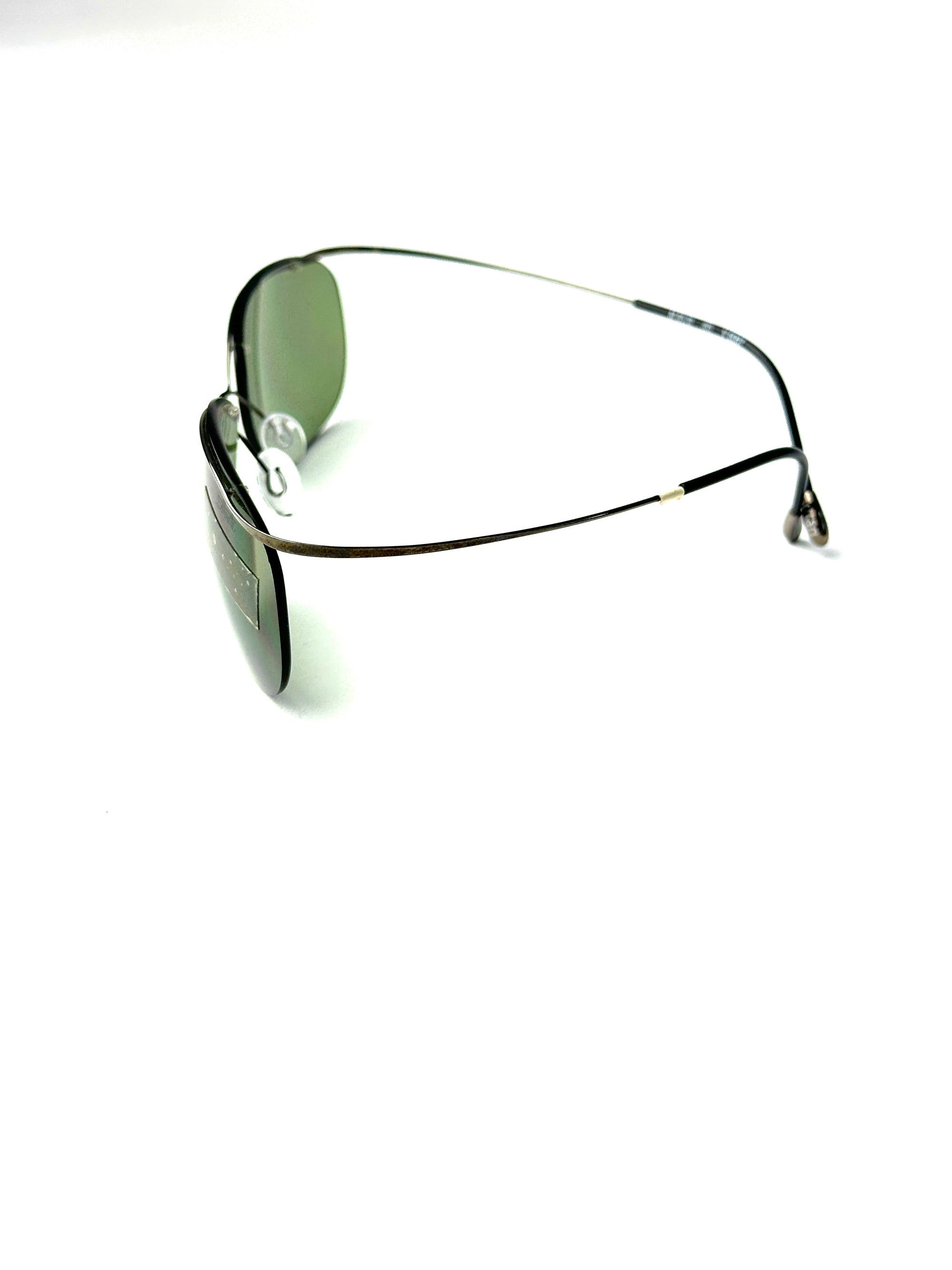 SILHOUETTE M8570
