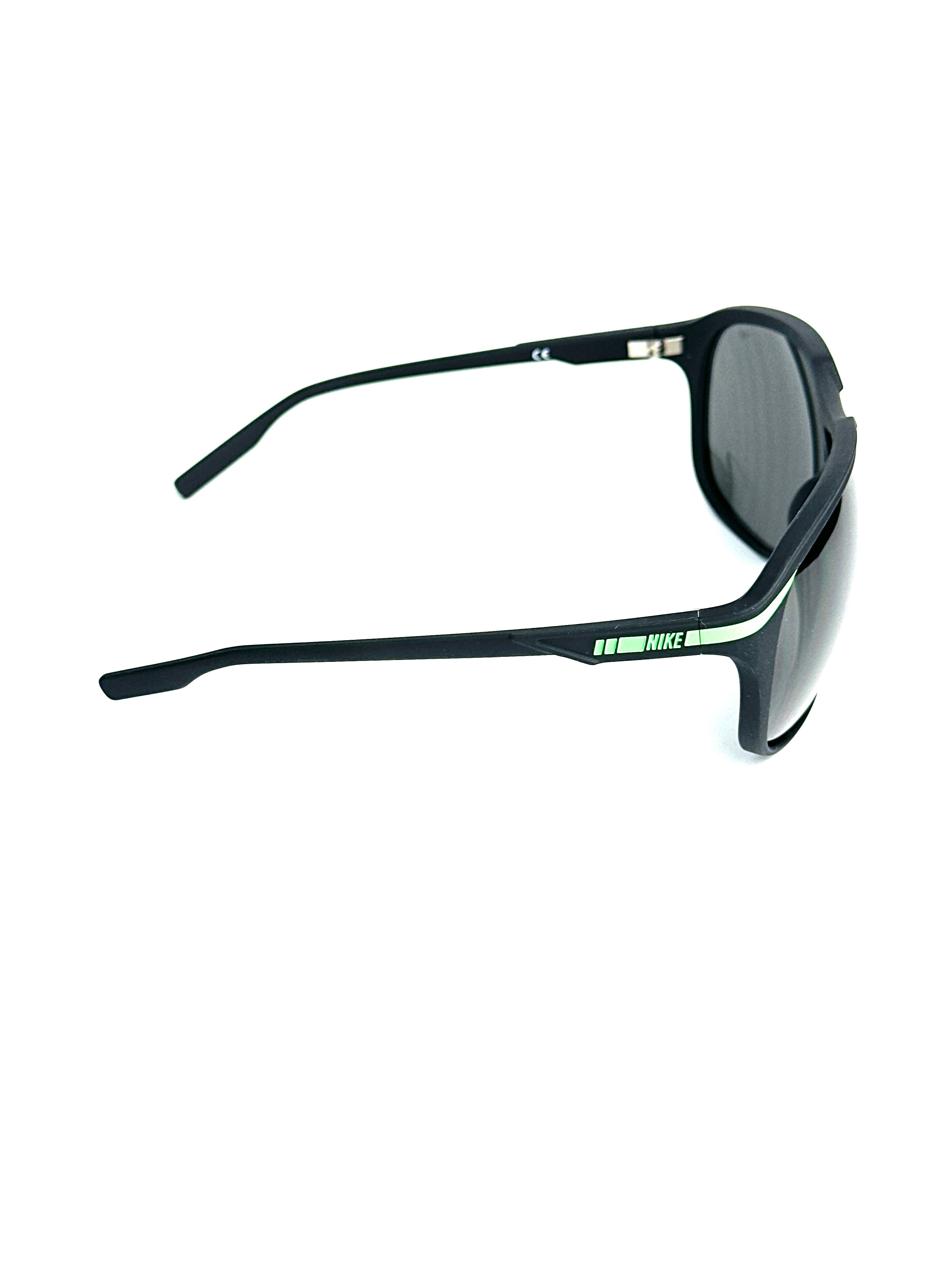 Occhiali da sole NIKE MDL 215