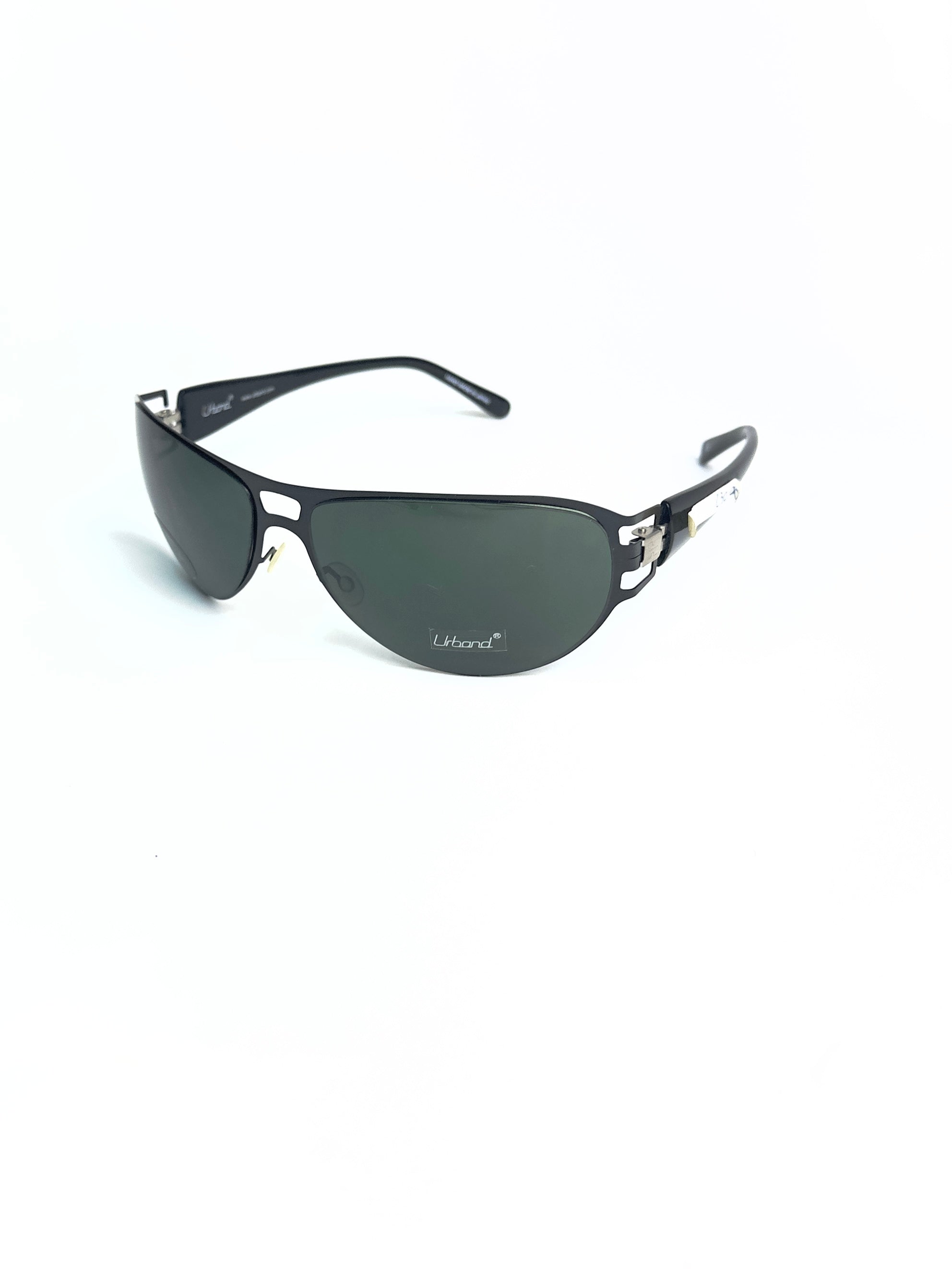 URBAND TITANIUM
