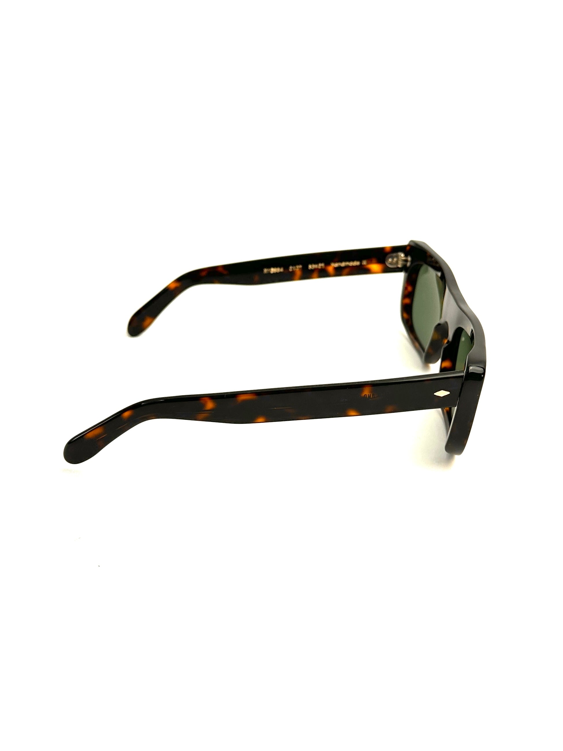 CUTLER ET GROSS M0884