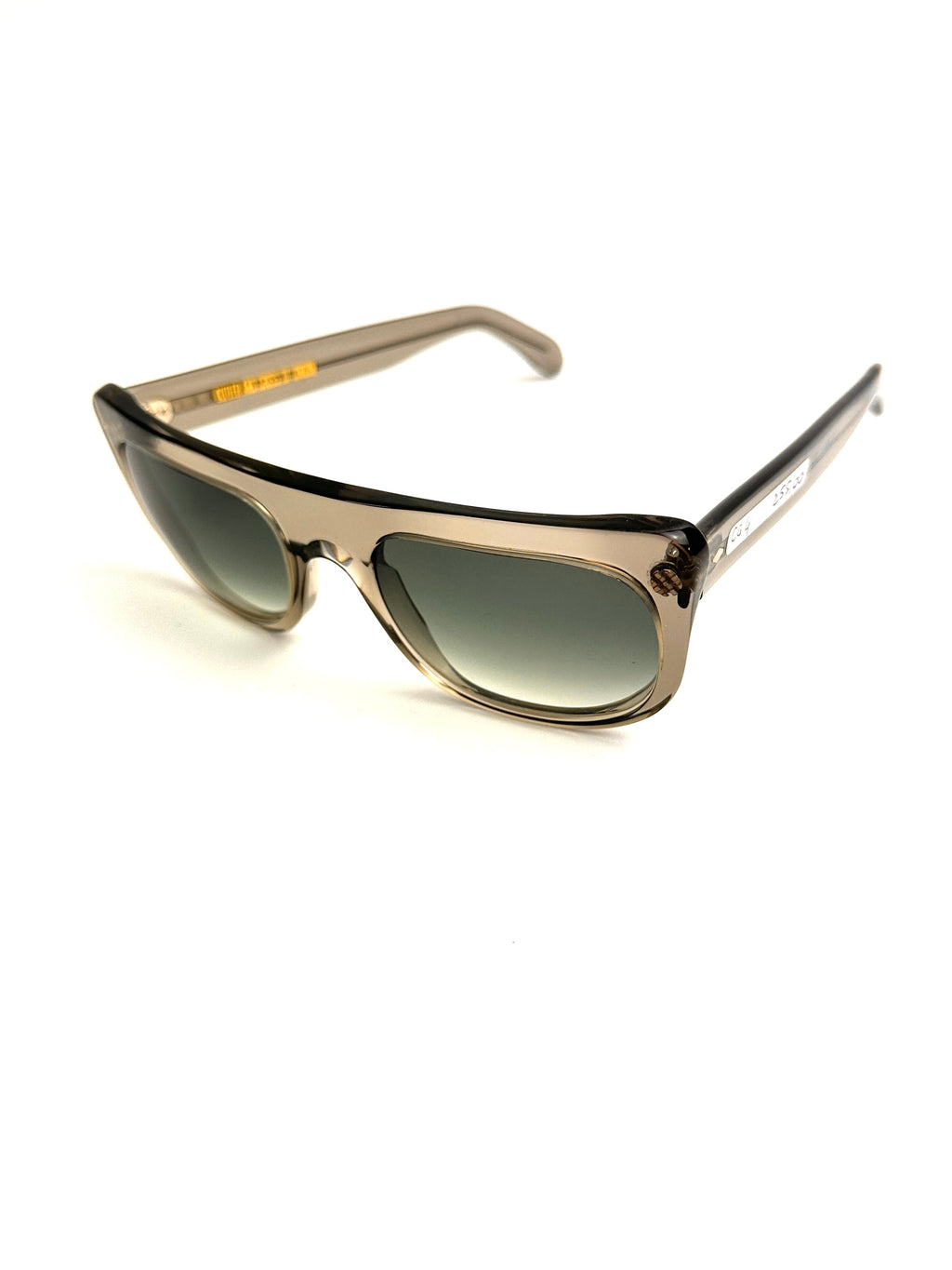 CUTLER ET GROSS M0884
