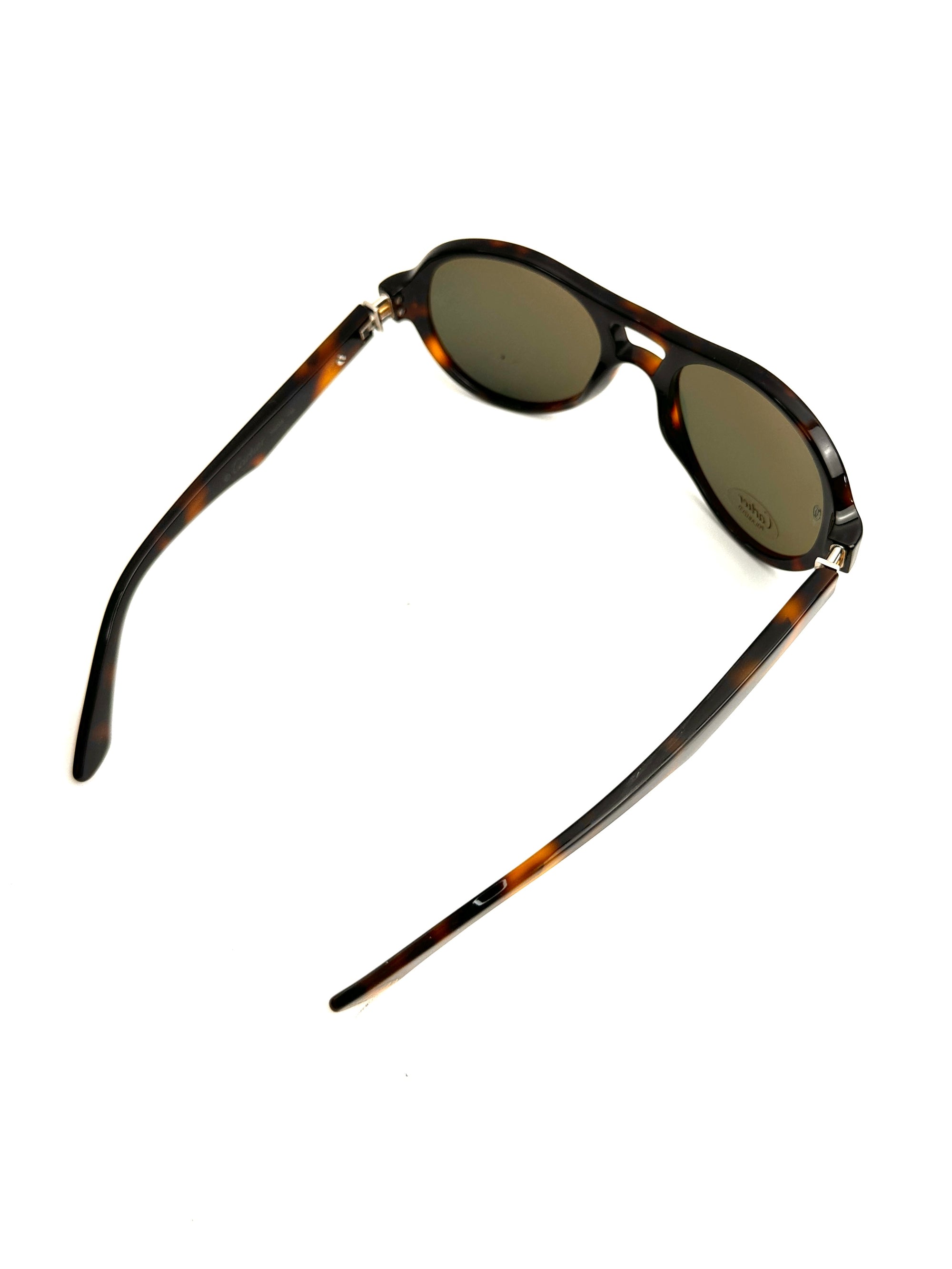 CUTLER ET GROSS M0884
