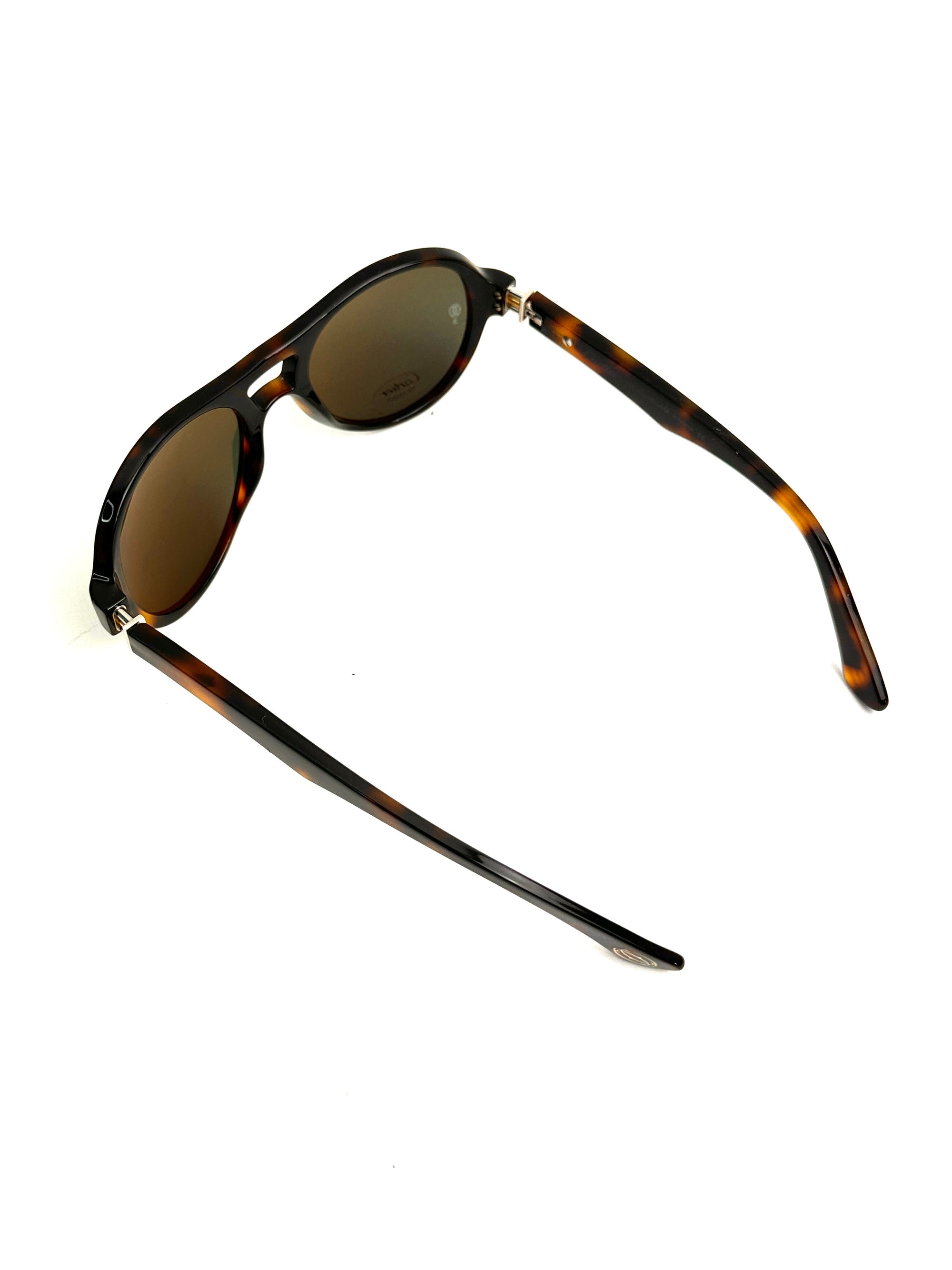 CUTLER ET GROSS M0884