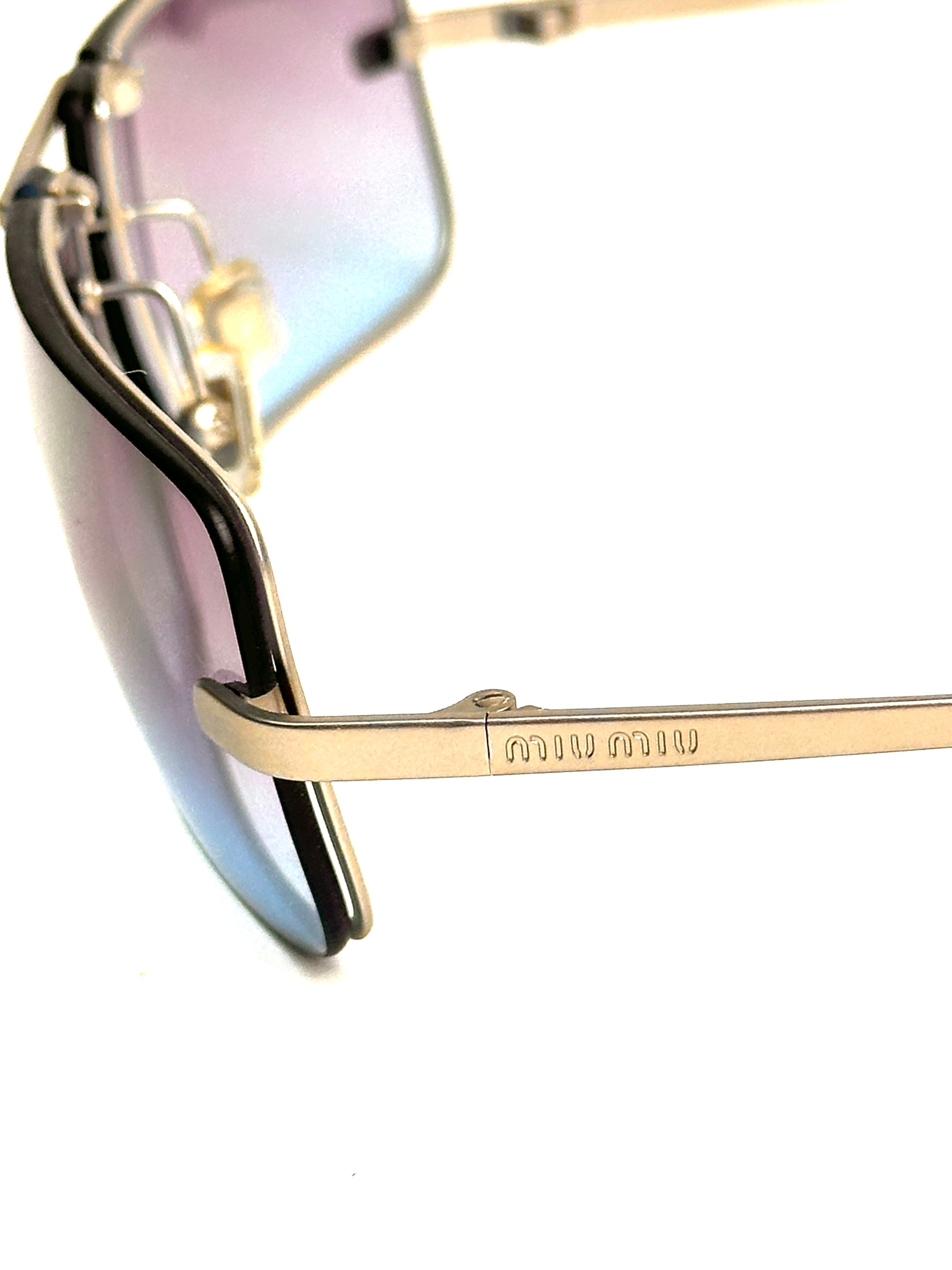 Occhiali da sole MIU MIU SMU53B