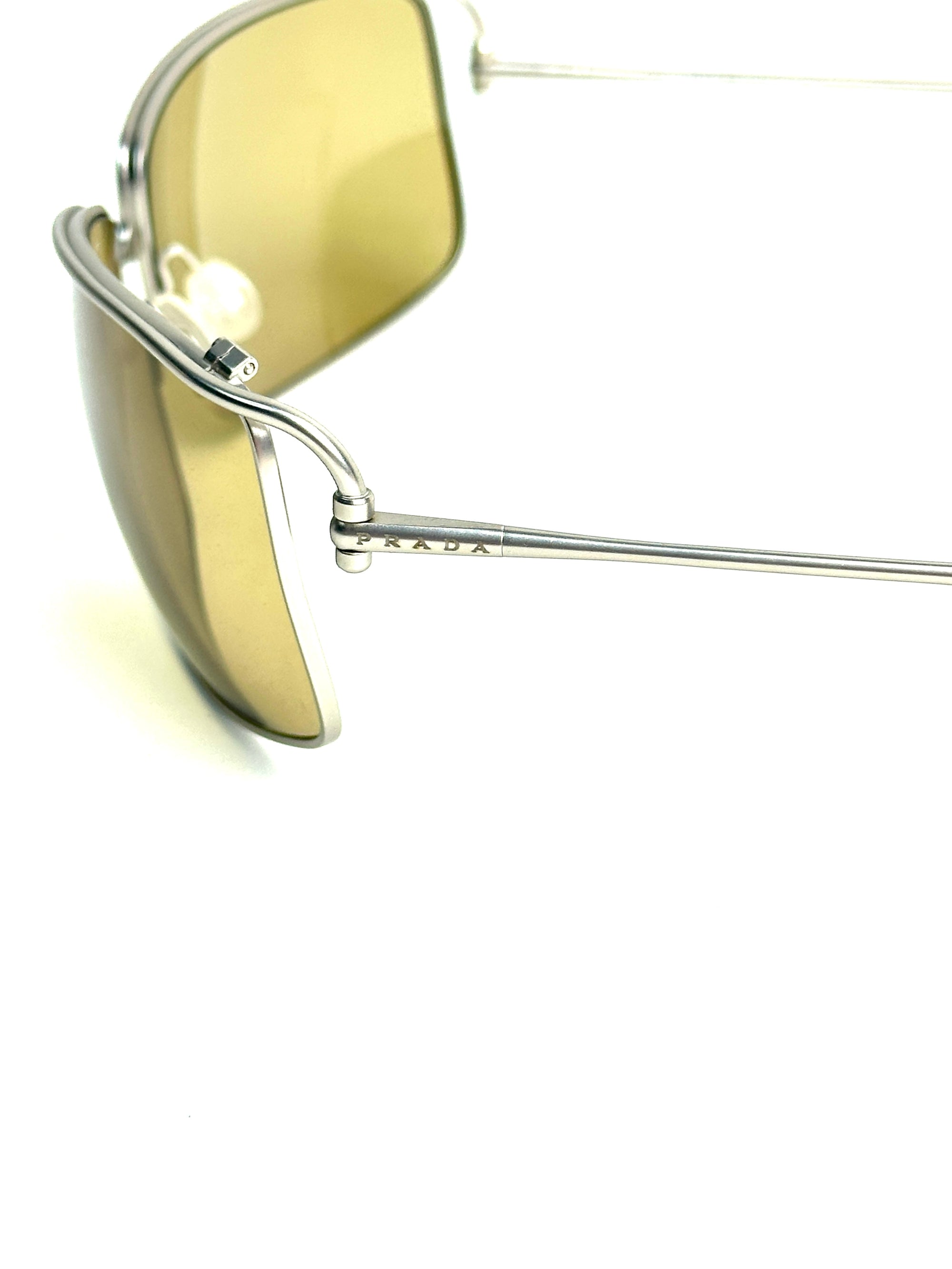 PRADA VPR51C