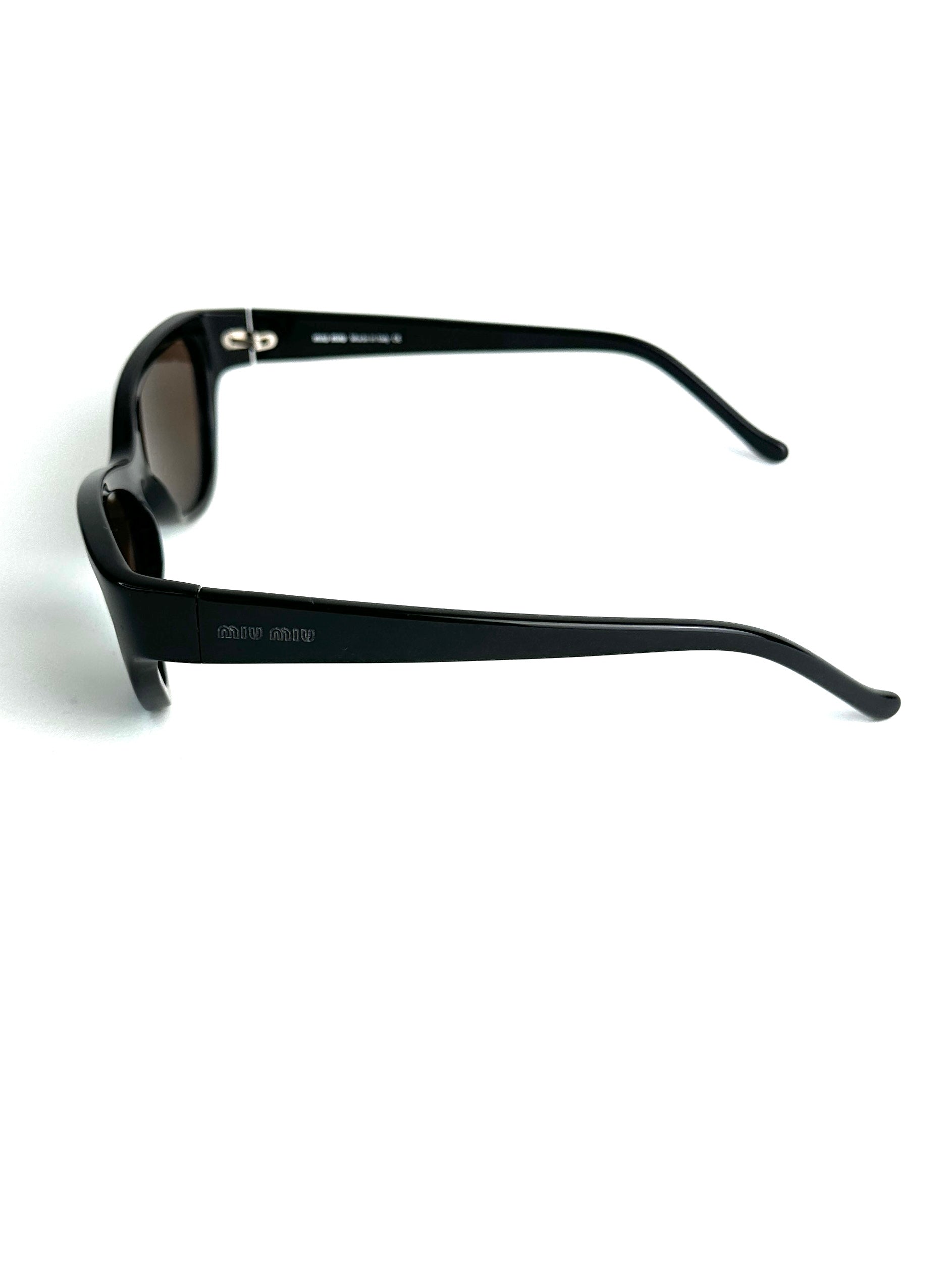 Occhiali da sole MIU MIU SMU09A