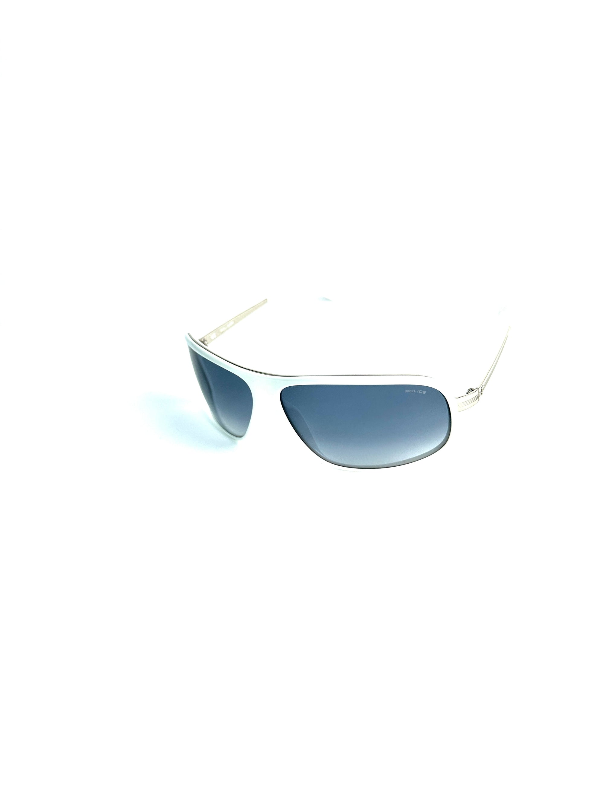 POLICE S8384
