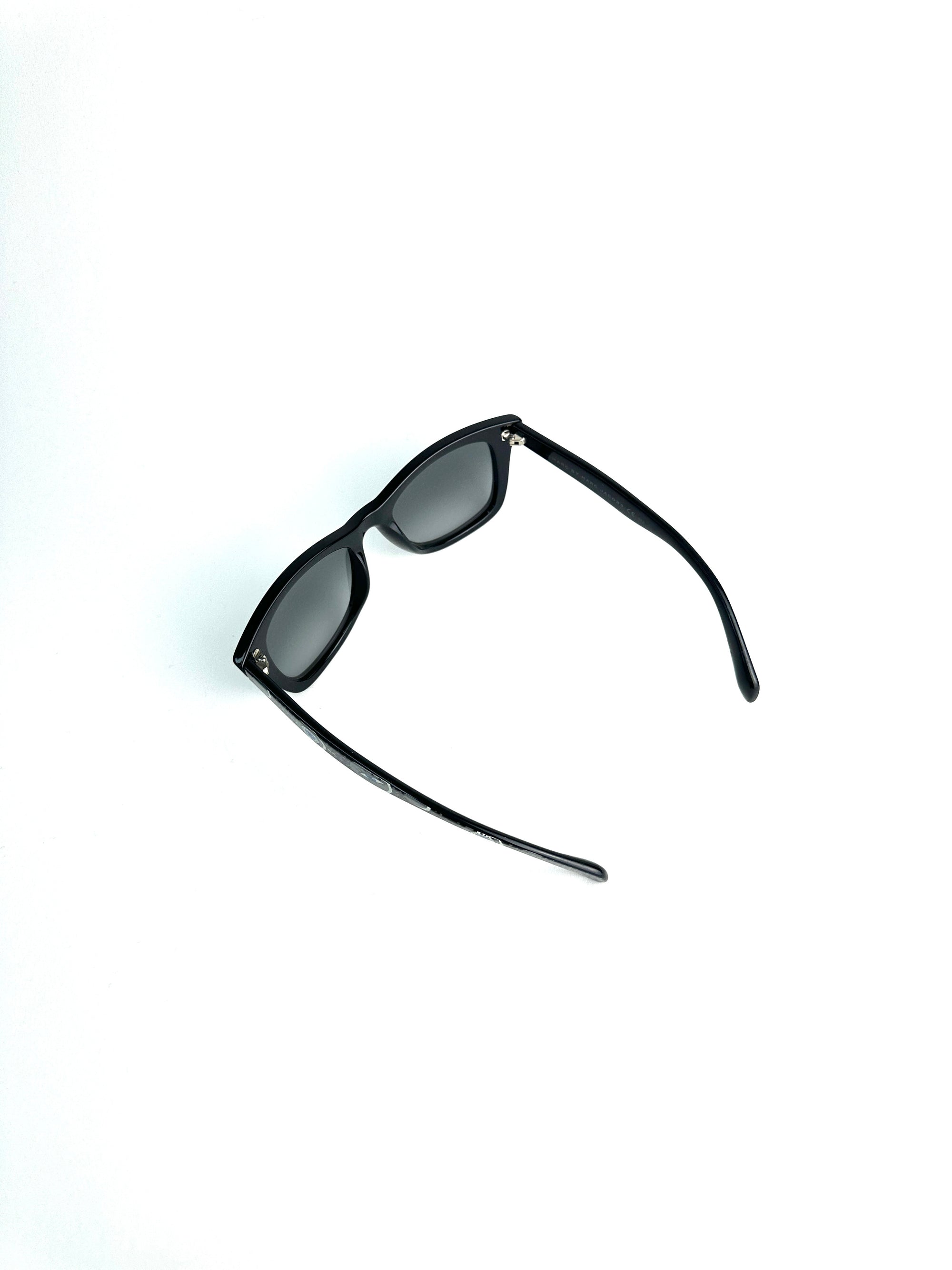 MARC JACOBS MMJ335